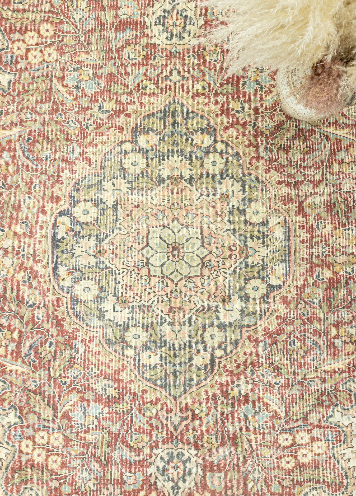 Nevil Madalyon Tasarımlı Isparta Halısı 205x322 cm