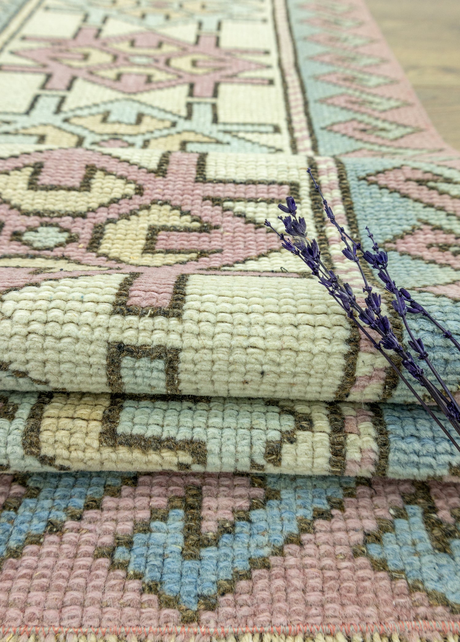 Vidadi Rustik Tasarımlı Yün Halı 224x281 cm