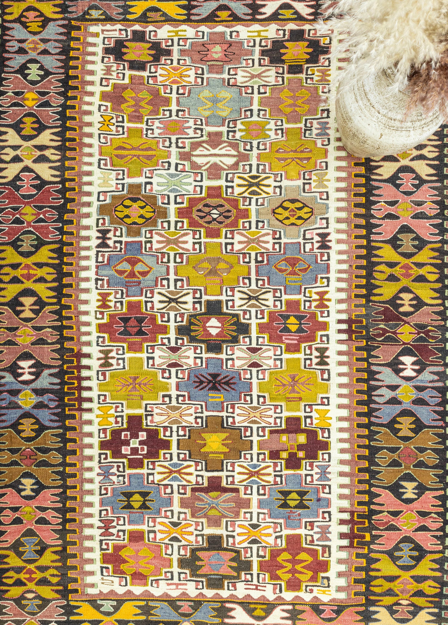 Rissa Geometrik Tasarımlı El Dokuma Kilim 152x220 cm