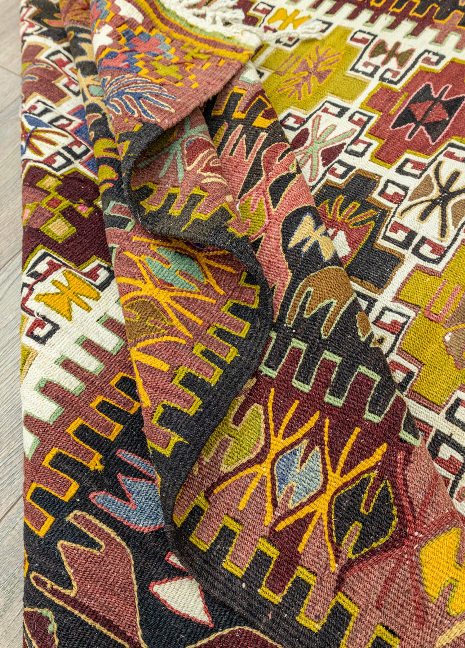 Rissa Geometrik Tasarımlı El Dokuma Kilim 152x220 cm