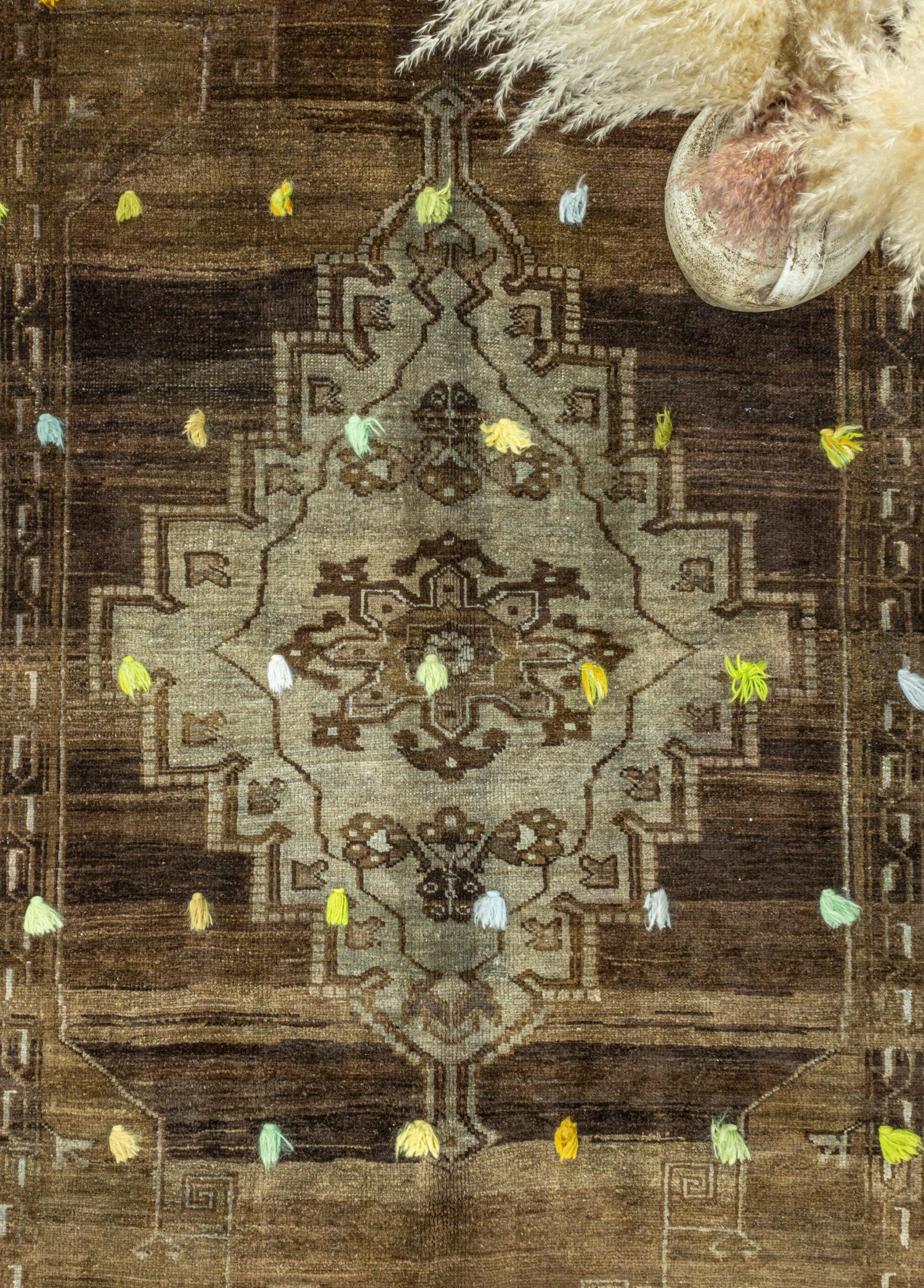 Delar Pon Pon Tasarımlı Kars Halısı 172x301 cm