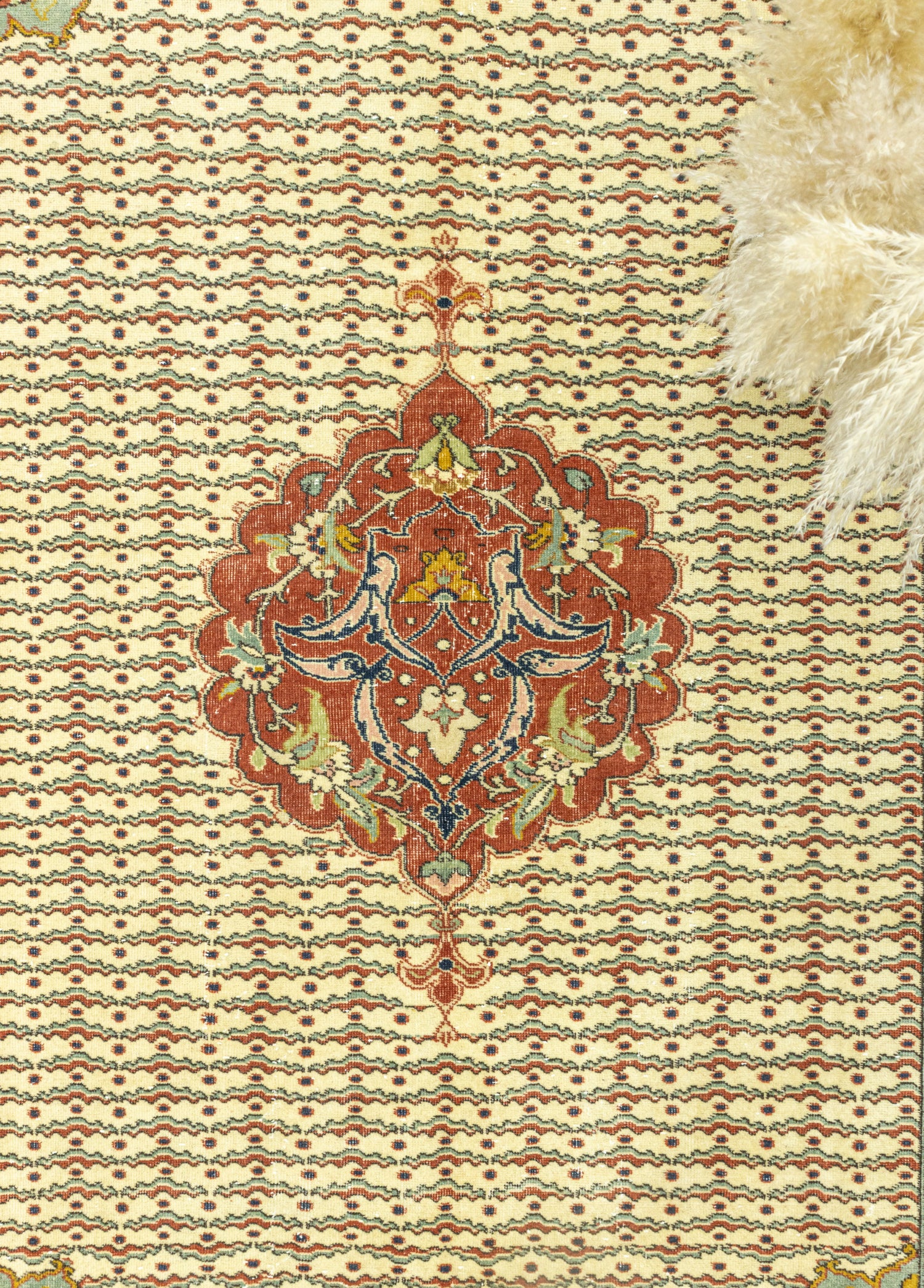 Tolan Madalyon Desenli Yün Halı 207x300 cm