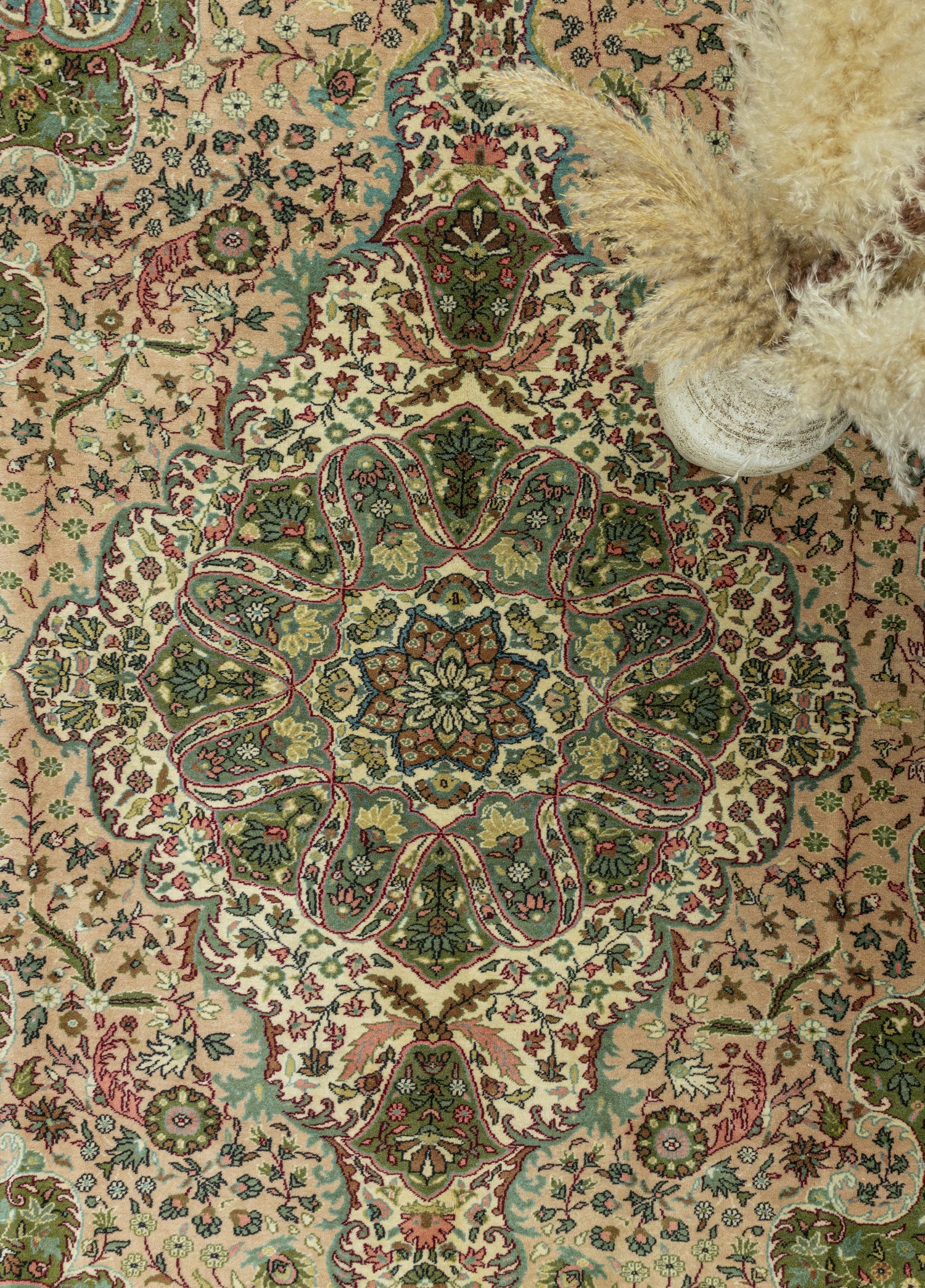 Olivia Madalyon Tasarımlı El Dokuma Halı 206x309 cm
