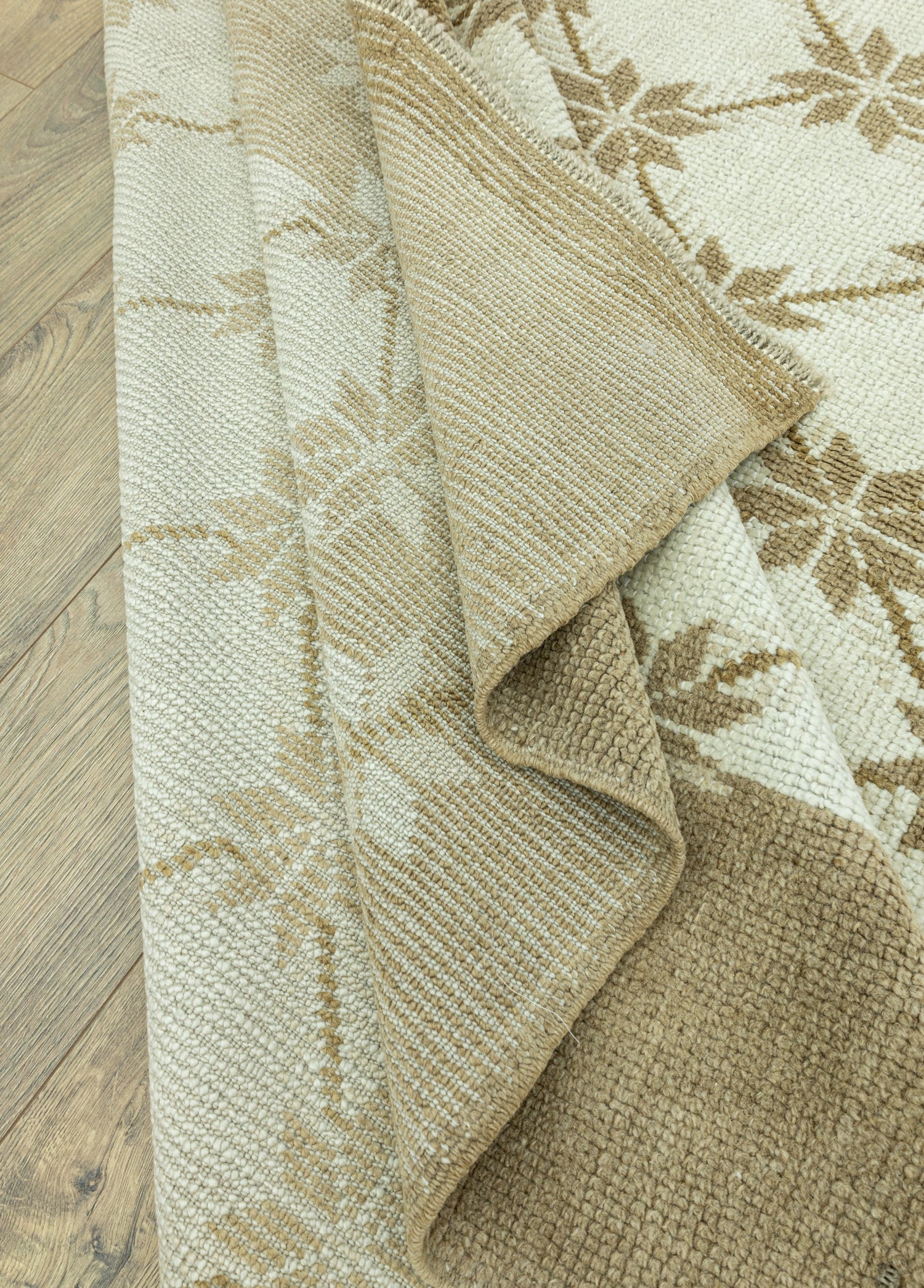 Zuhra Modern Tasarımlı Yün Halı 210x261 cm