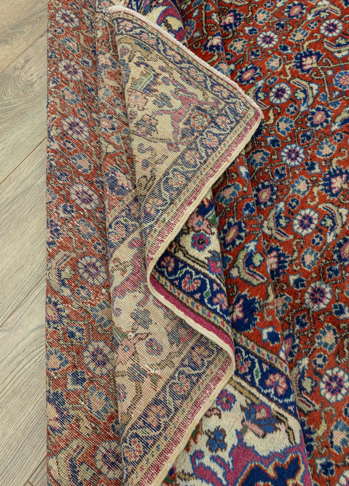 Mihra Dekoratif Kırmızı Kayseri Halısı 200x296