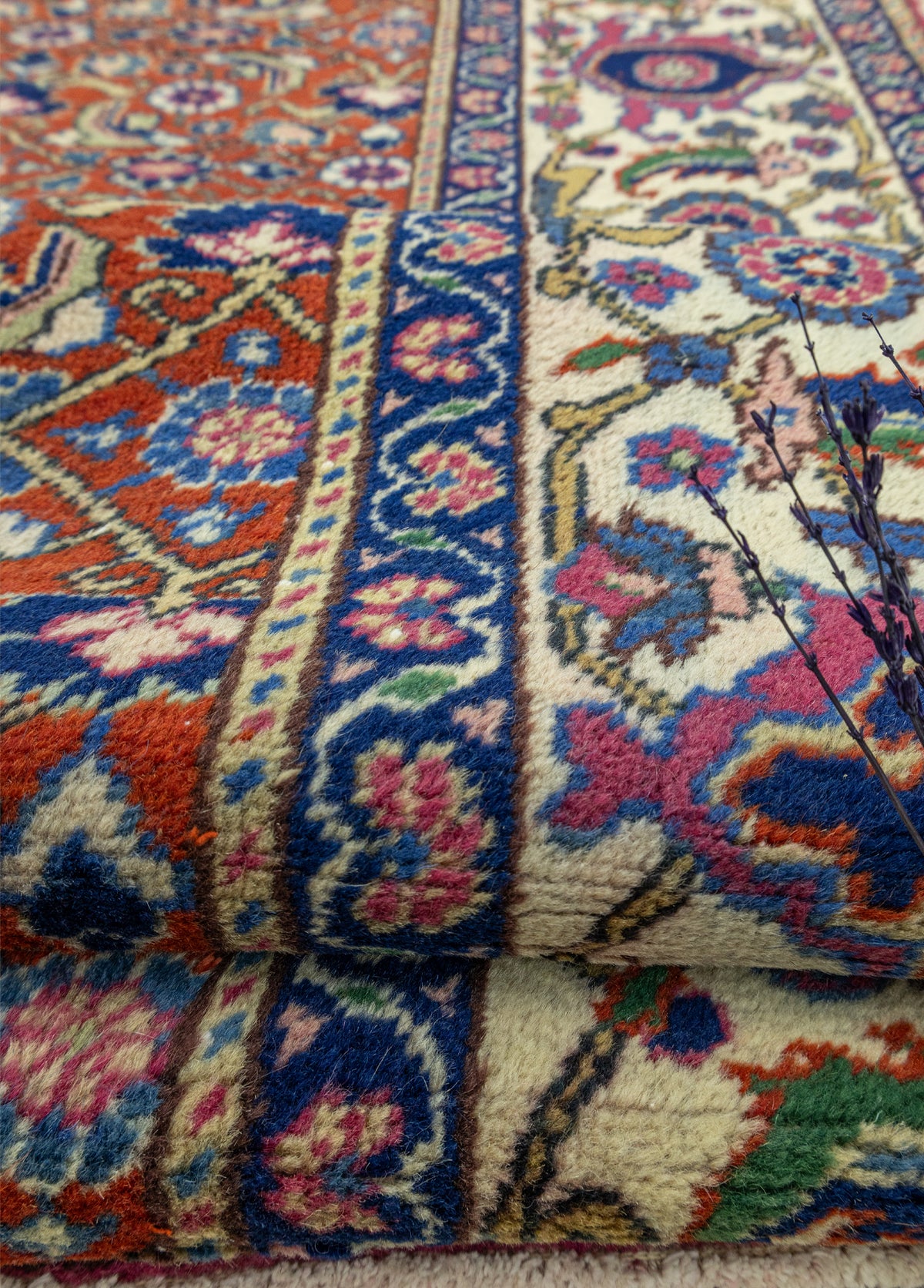 Mihra Dekoratif Kırmızı Kayseri Halısı 200x296
