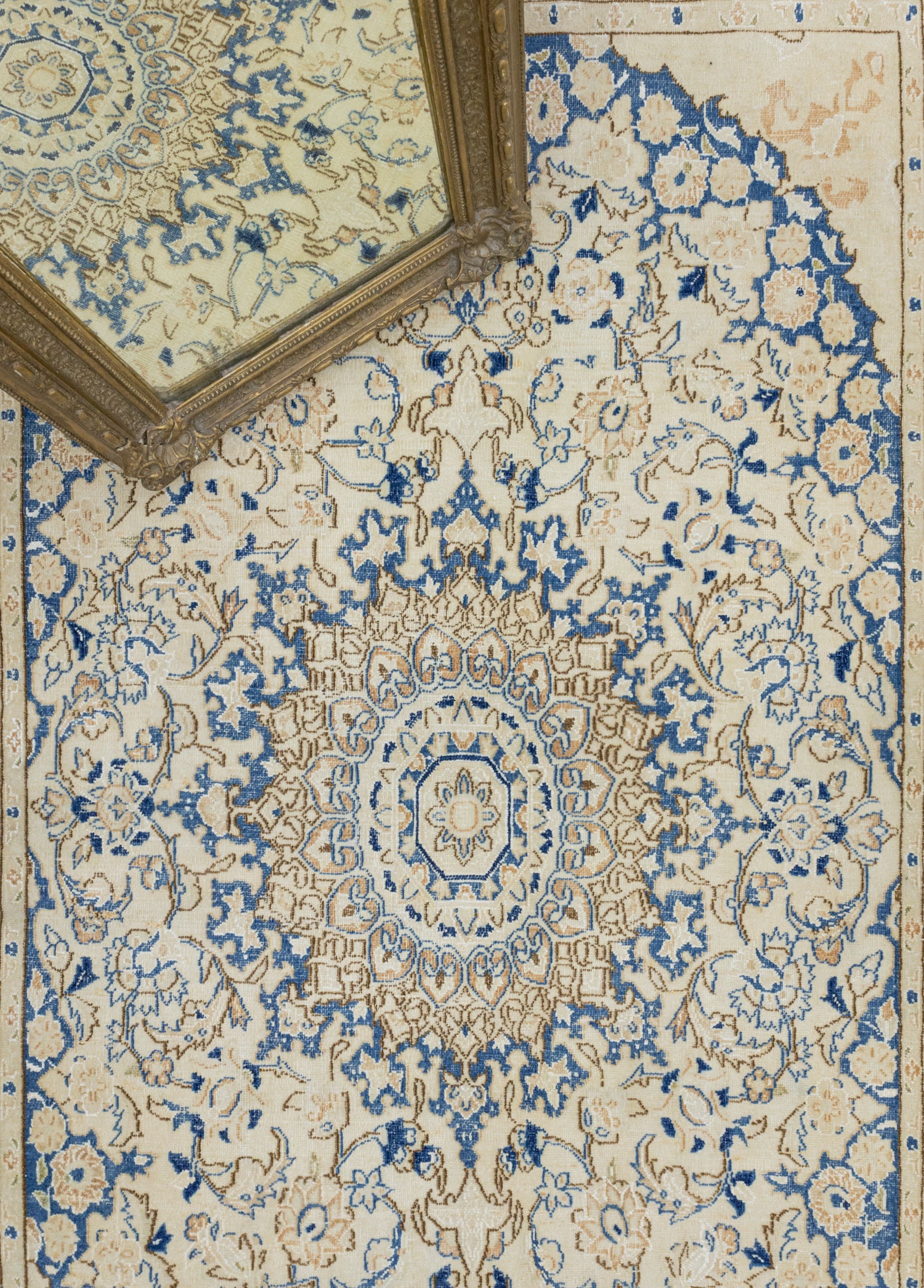 Dezful İran Madalyon Desenli El Dokuma Halı 116x190 cm
