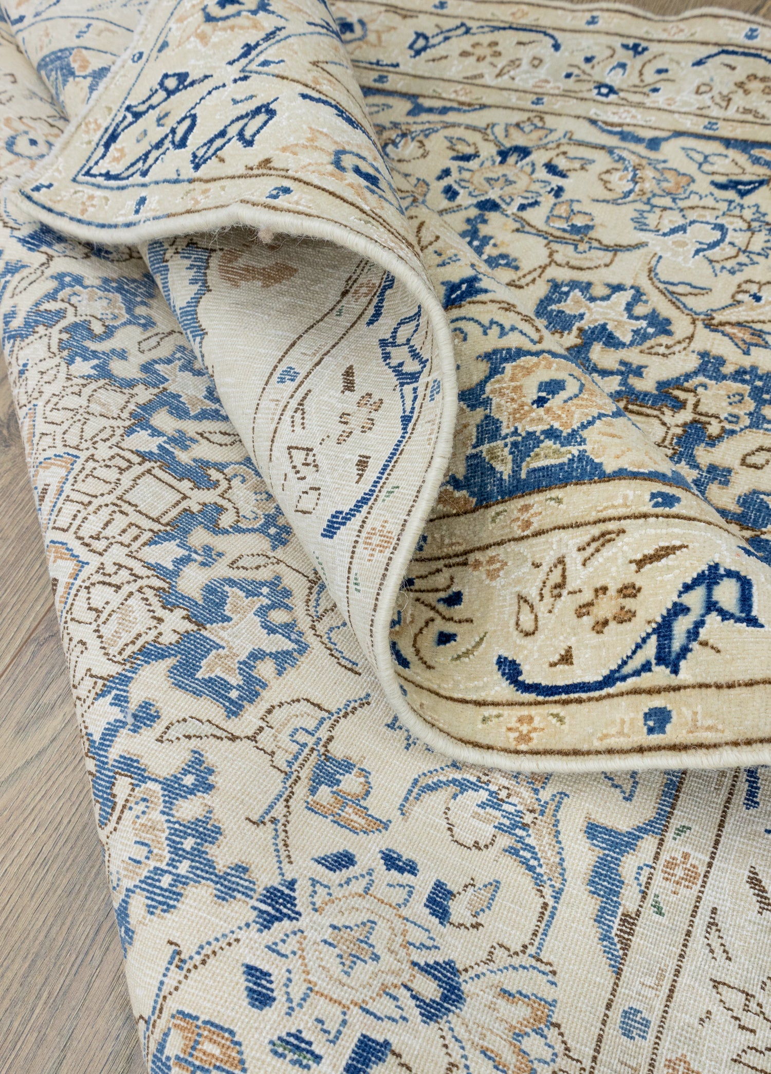 Dezful İran Madalyon Desenli El Dokuma Halı 116x190 cm