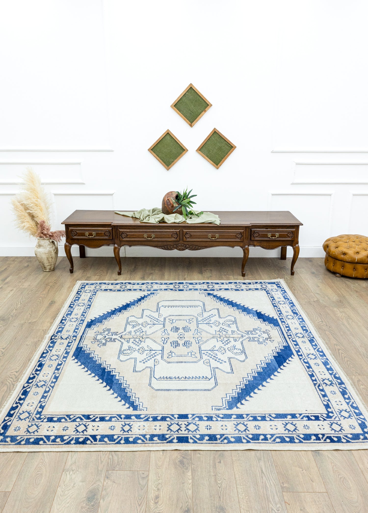 Ariet Rustik Tasarımlı El Dokuma Halı 205x193 cm