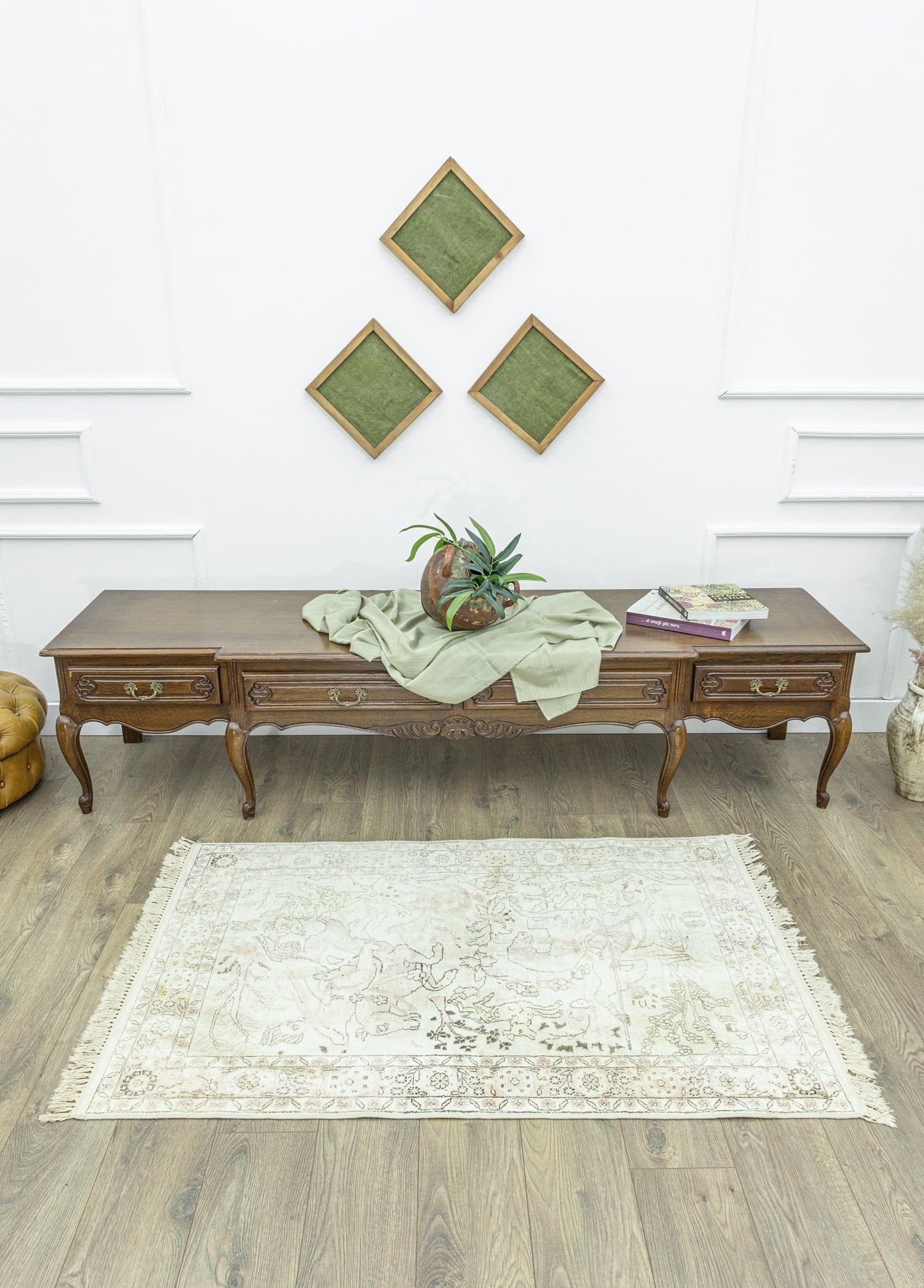 Marinel Figürlü El Dokuma İran Halısı 95x151 cm