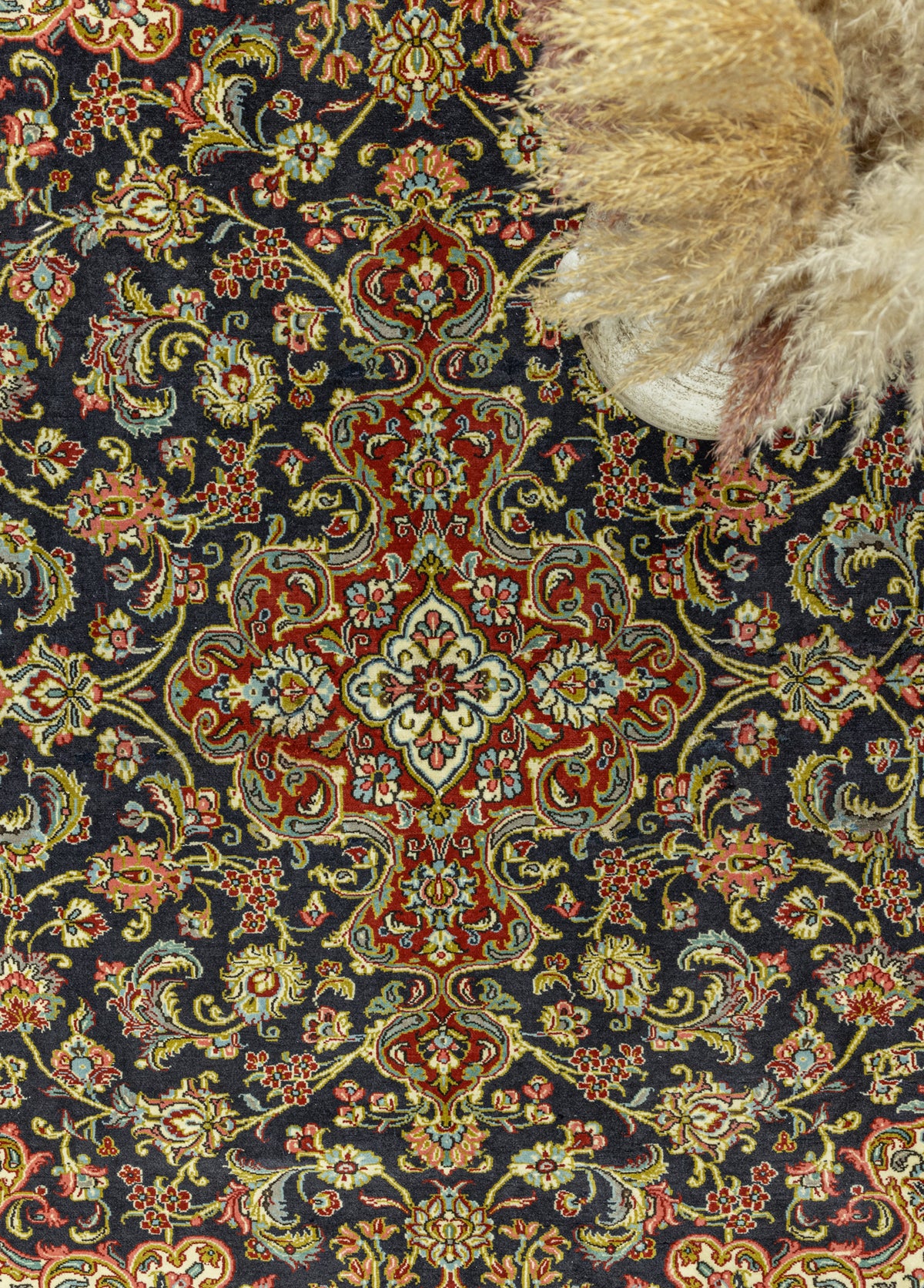 Zerin Çiçekli El Dokuma Halı 137x195 cm