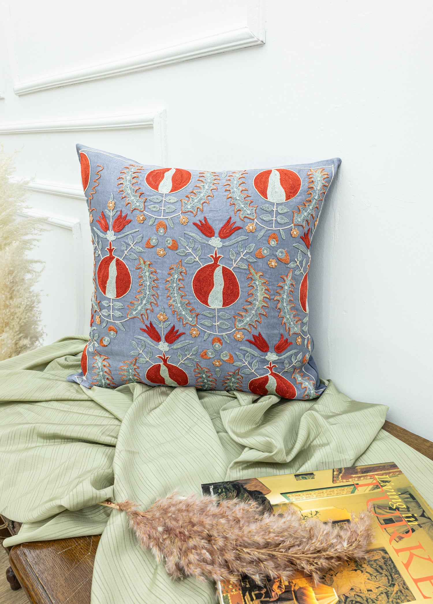 Darel El Yapımı İpek Kırlent 50x50 cm