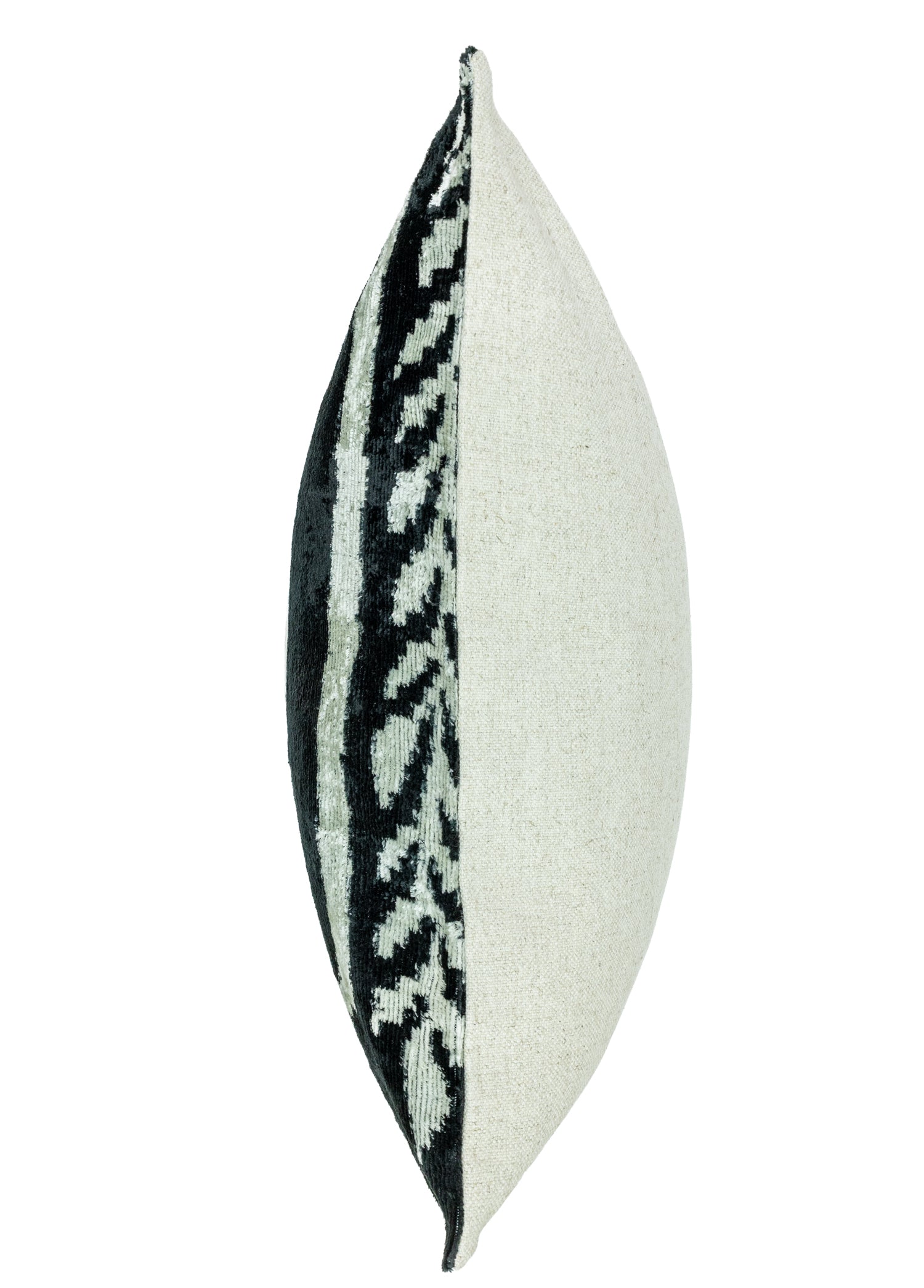 Lirhan Modern Tasarımlı İkat Kırlent 50x50 cm