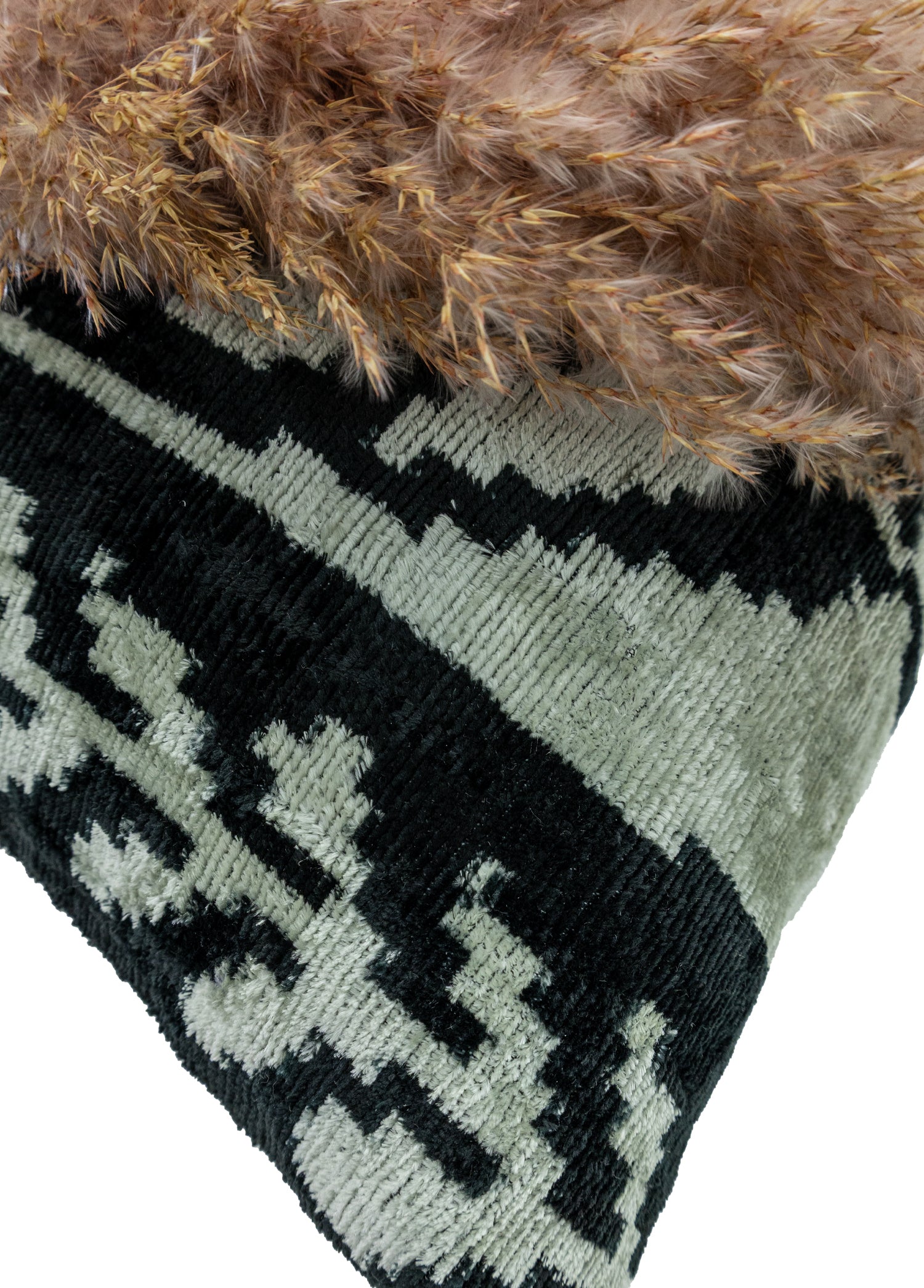 Lirhan Modern Tasarımlı İkat Kırlent 50x50 cm