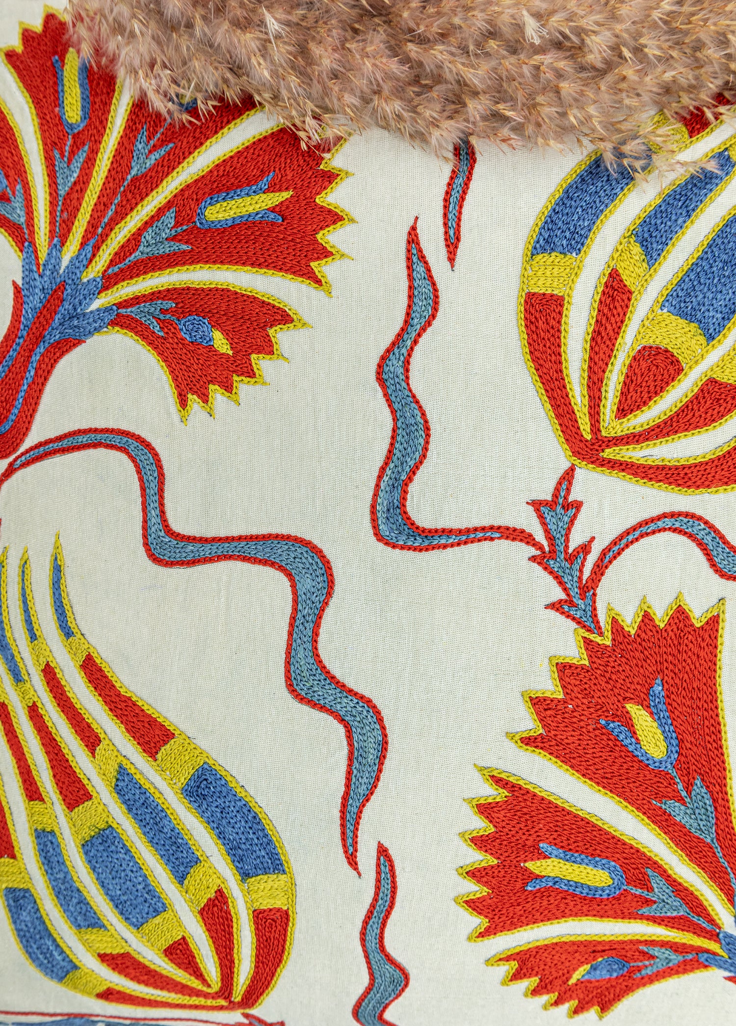 Aras Lale Desenli İpek Kırlent 50x50 cm