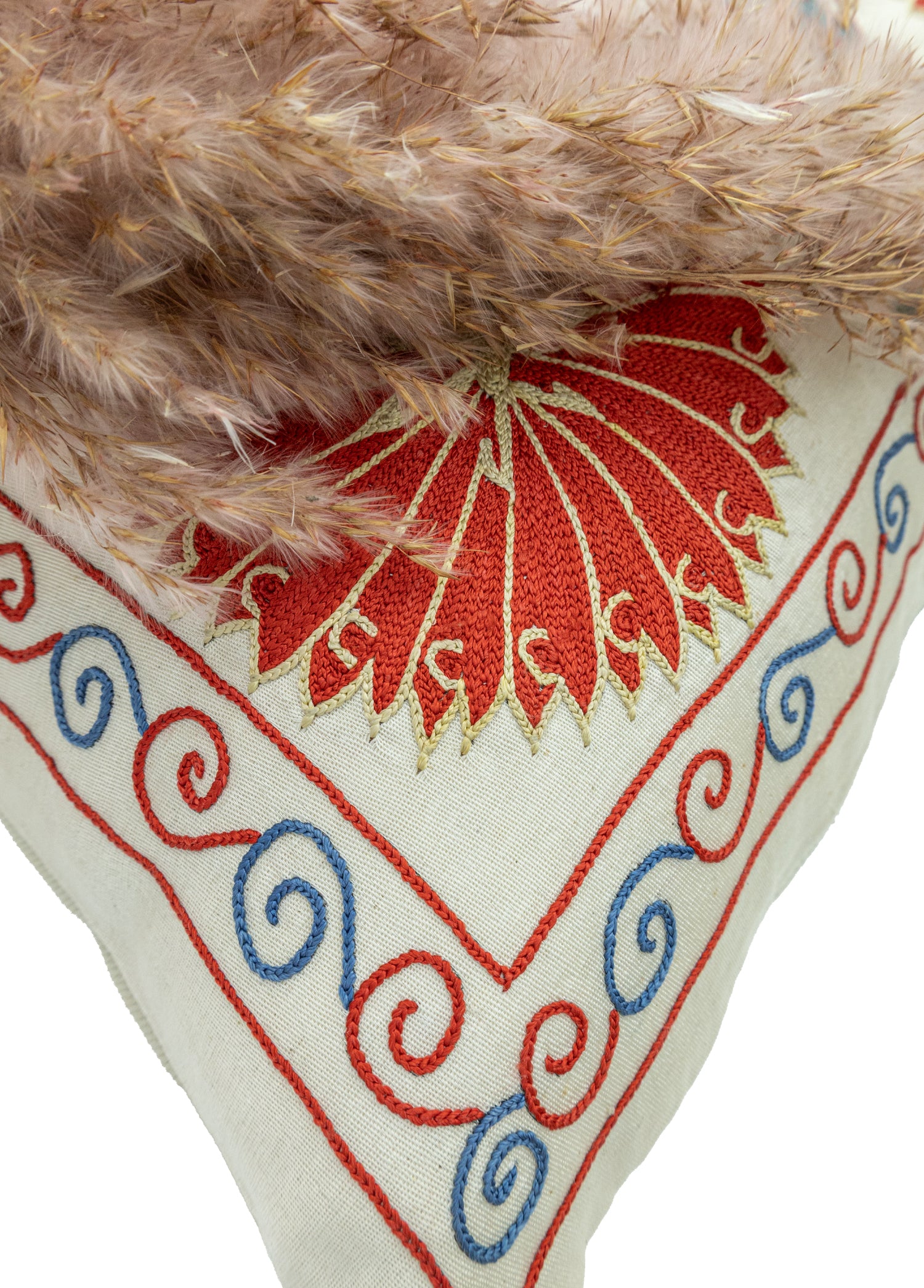 Siyurgal El Yapımı İpek Kırlent 50x50 cm