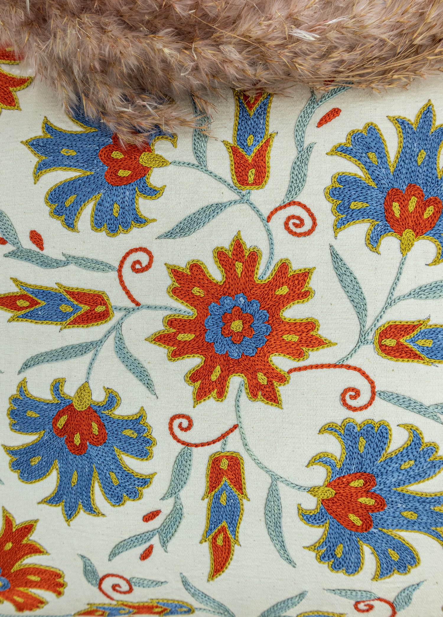 Natura El Yapımı İpek Kırlent 50x50 cm