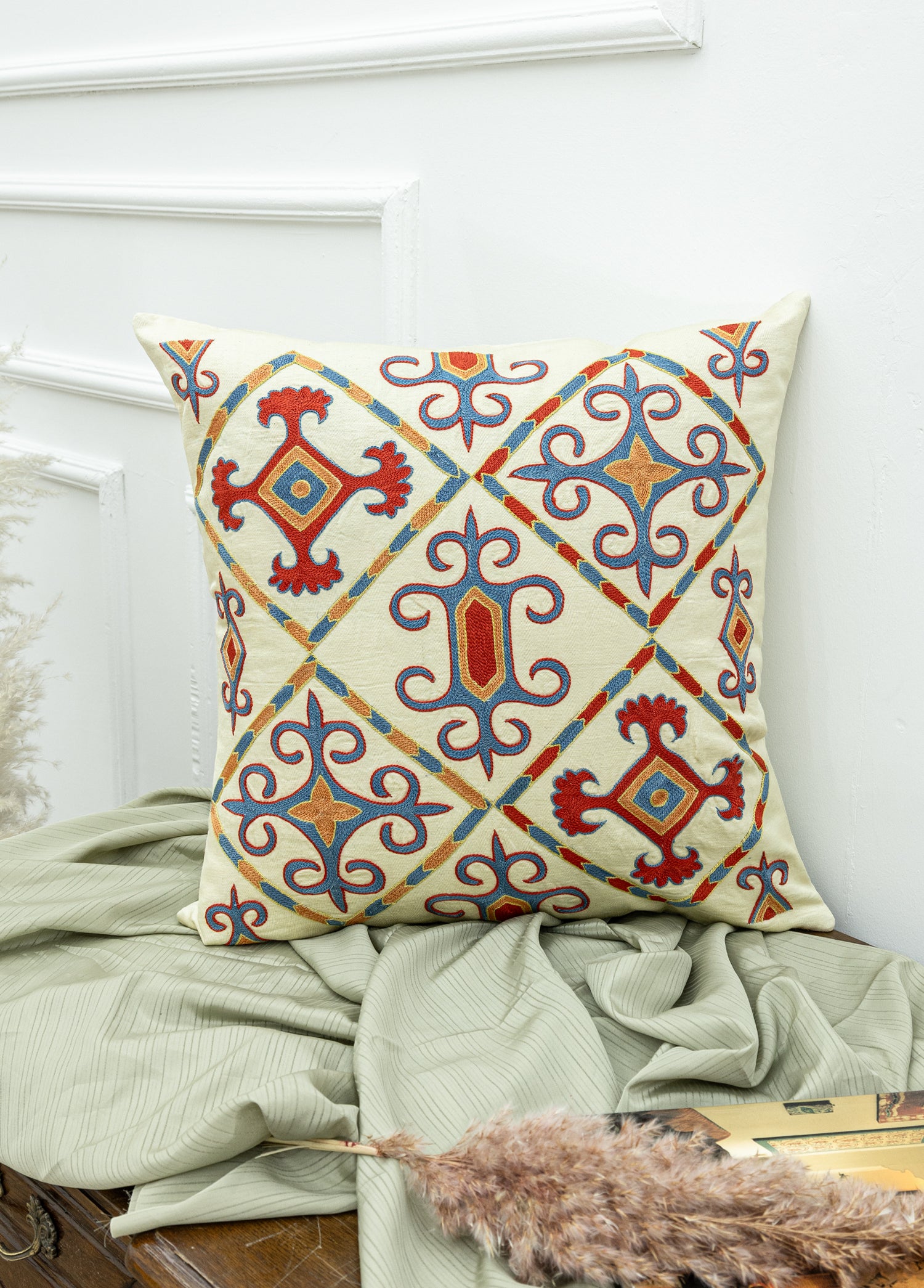 Tevra Bohem Tasarımlı İpek Kırlent 50x50 cm