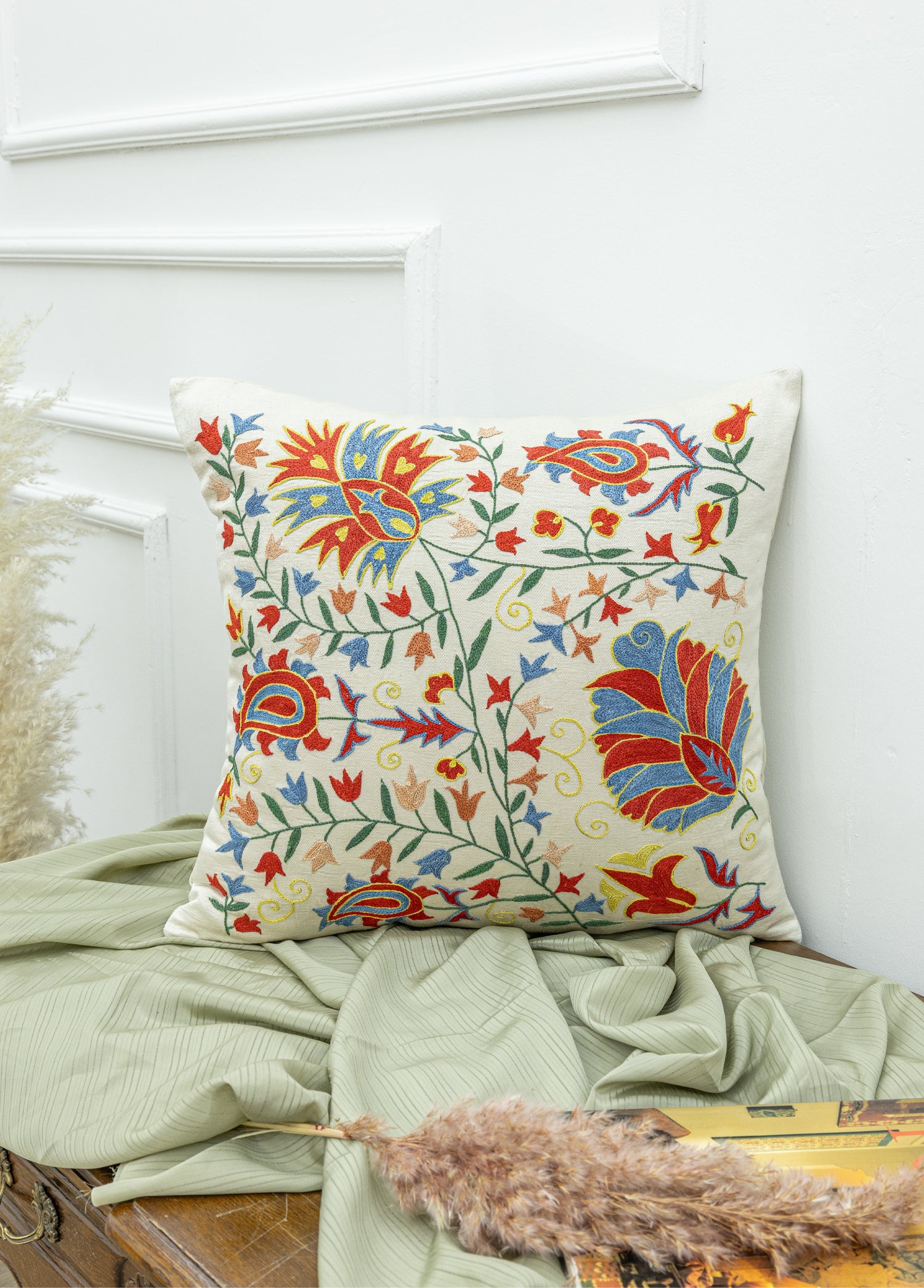 Abçar El Yapımı Suzani Kırlent 50x50 cm