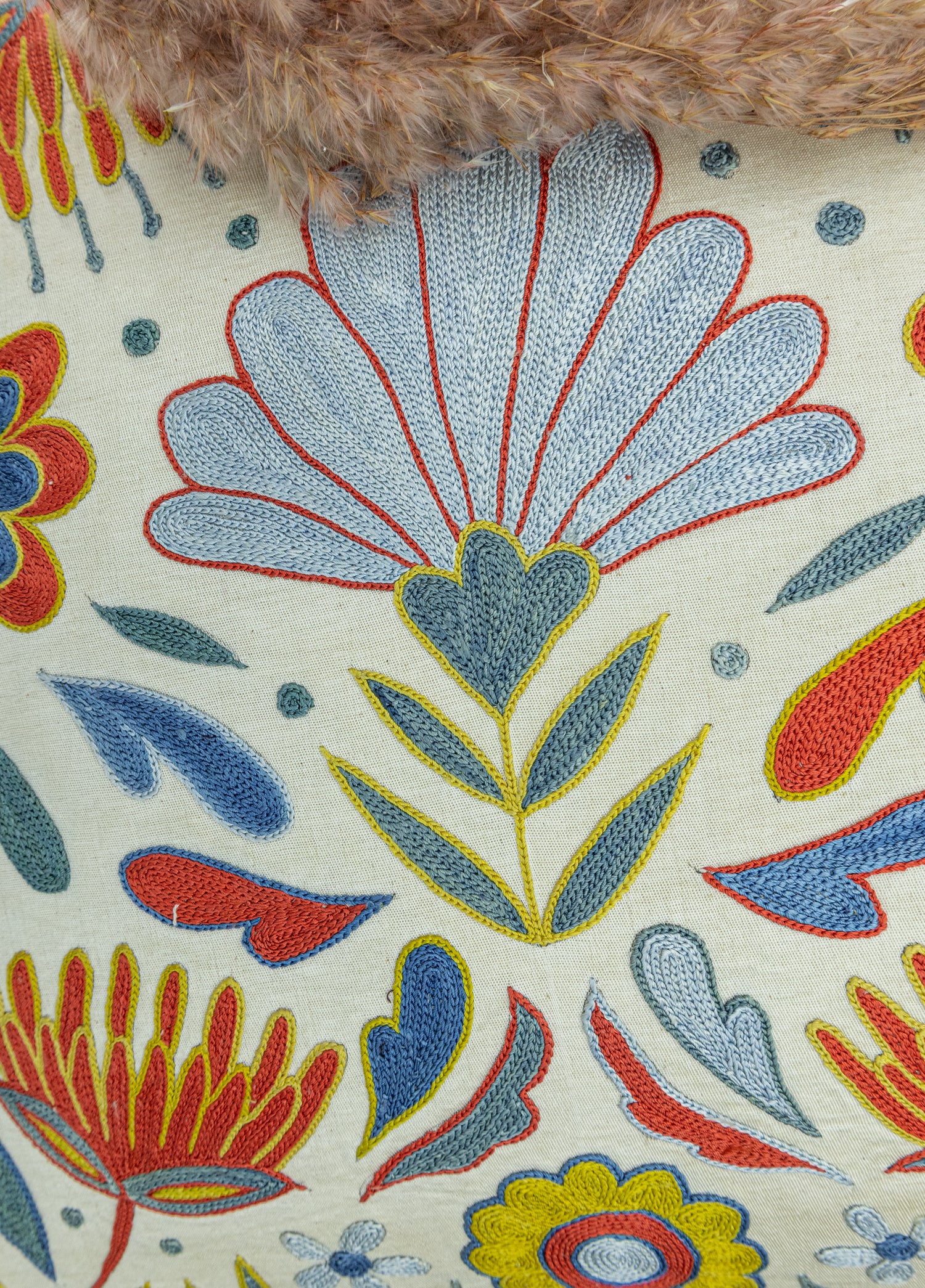 Takoran Çiçekli Suzani Kırlent 50x50 cm