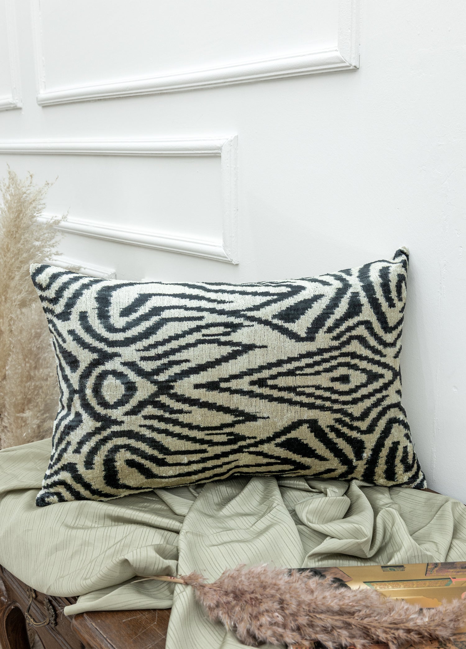 Belce El Yapımı İkat Kırlent 60x40 cm