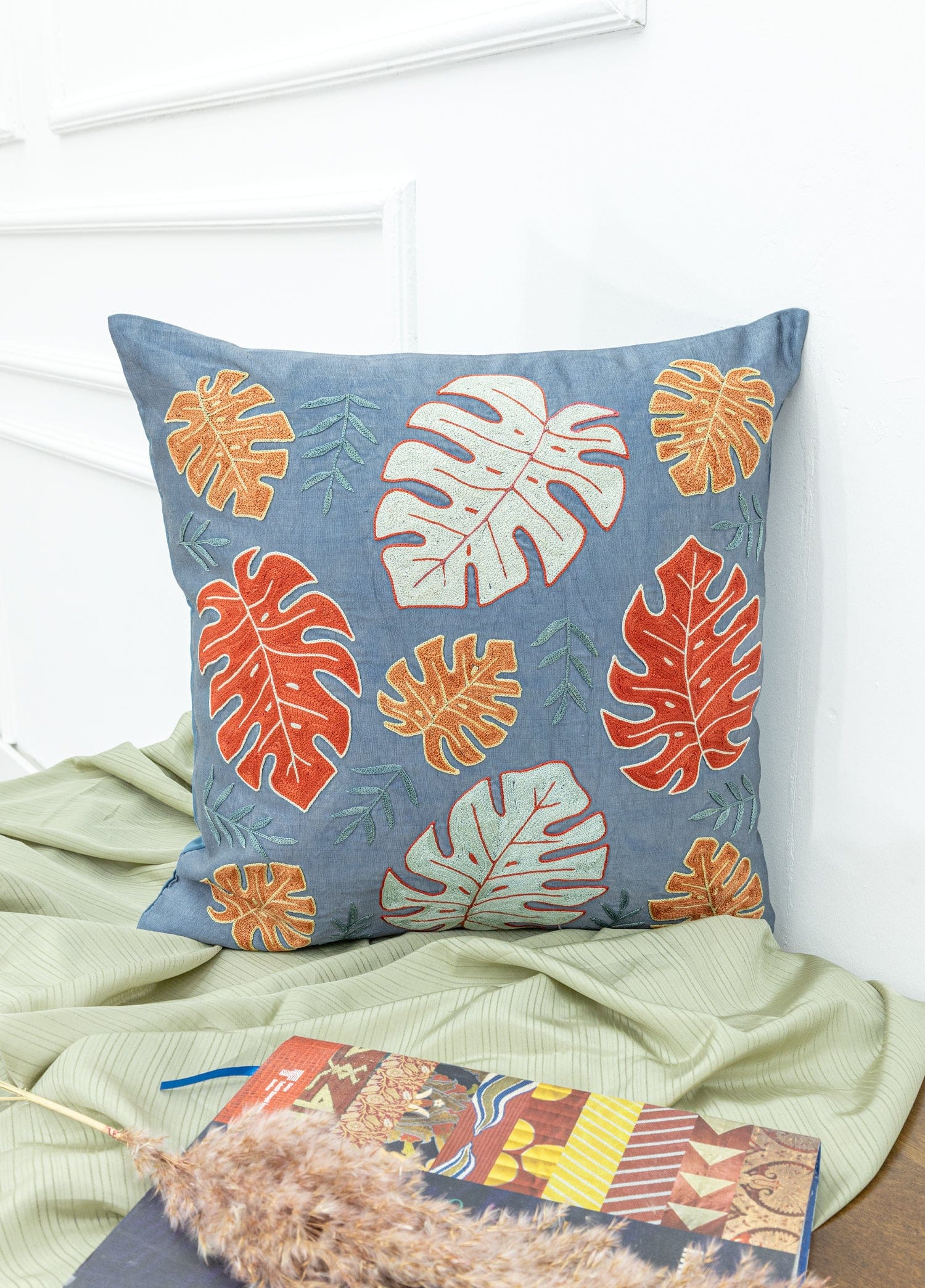 Neva Dekoratif İpek Suzani Kırlent 50x50 cm