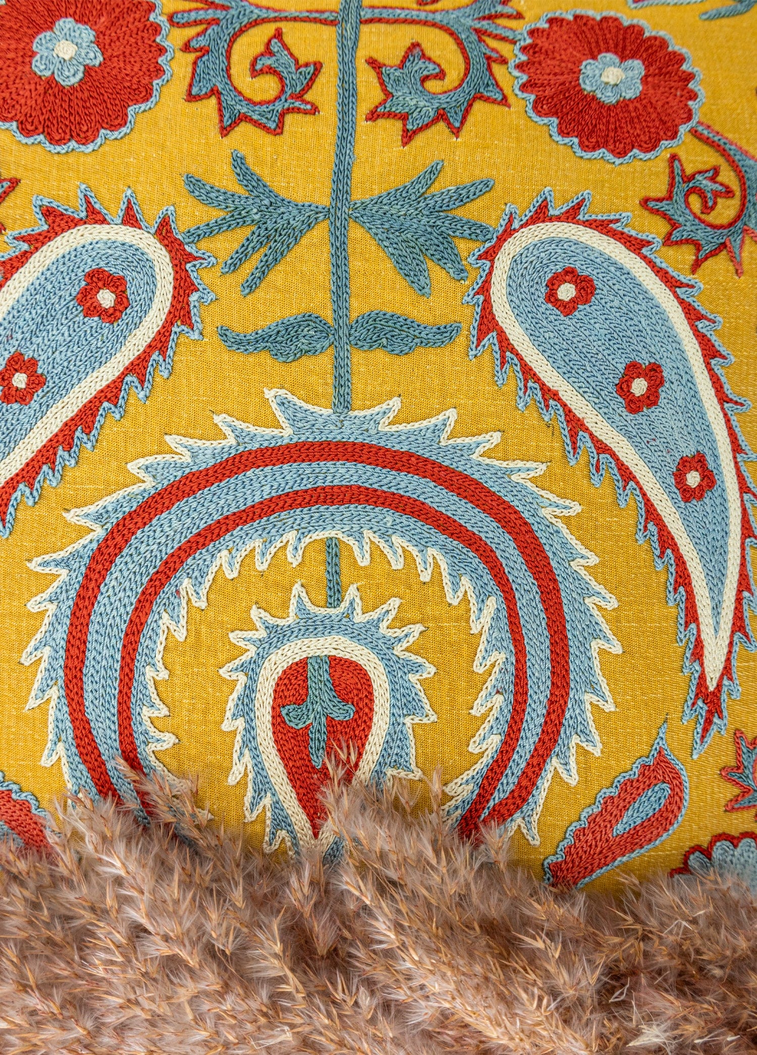 Geray İpek Suzani Kırlent 50x50 cm