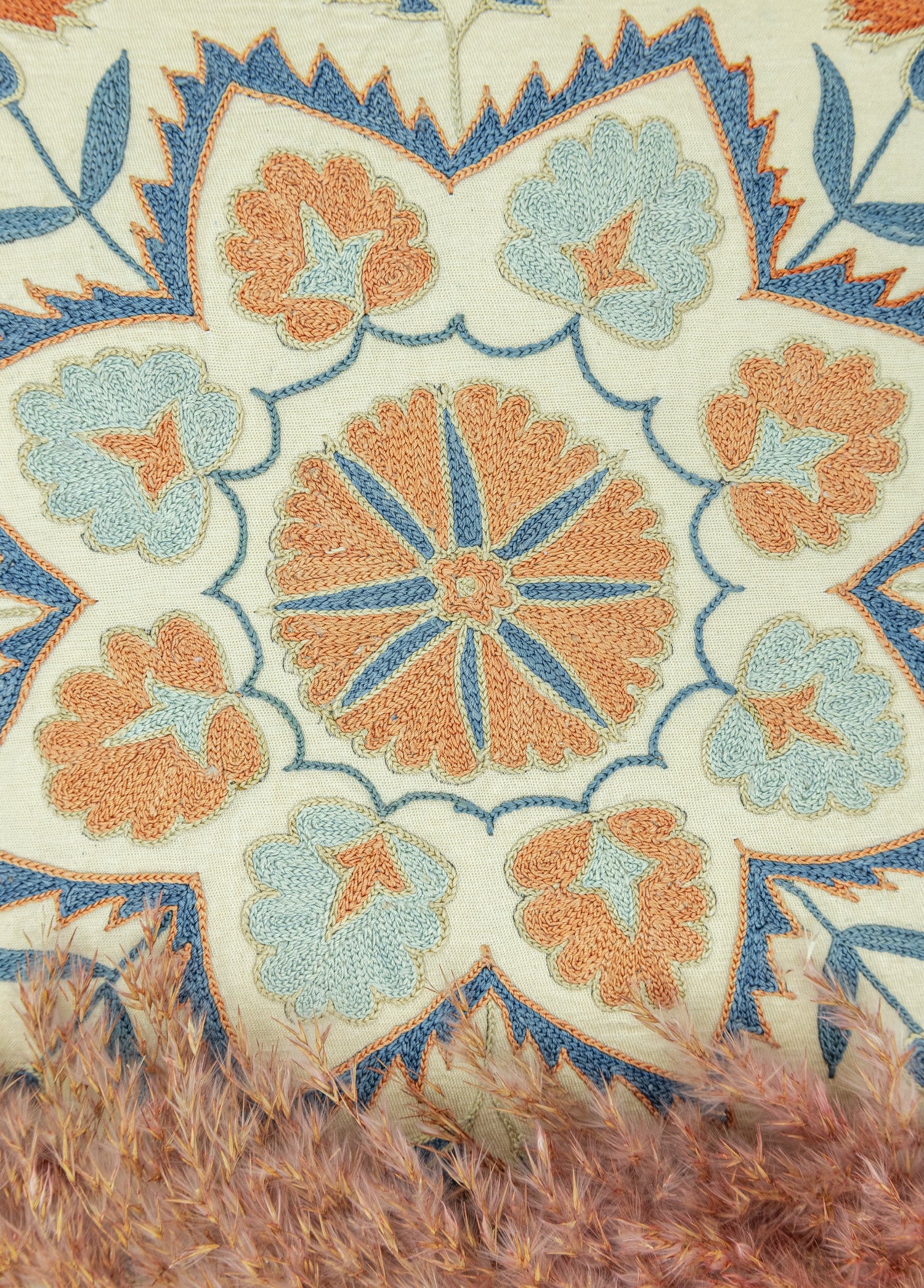 Tirva El Yapımı İpek Kırlent 50x50 cm