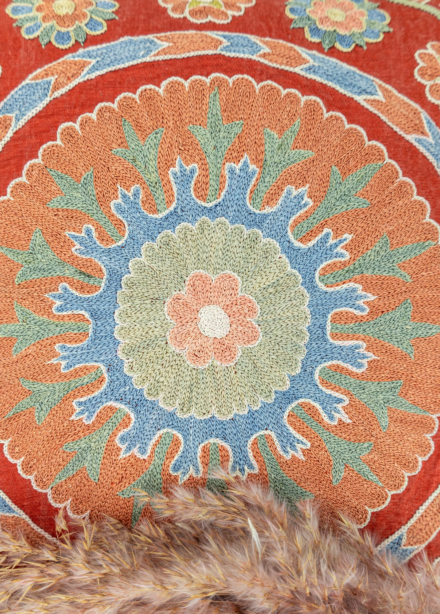 Güzler İpek Suzani Kırlent 50x50 cm