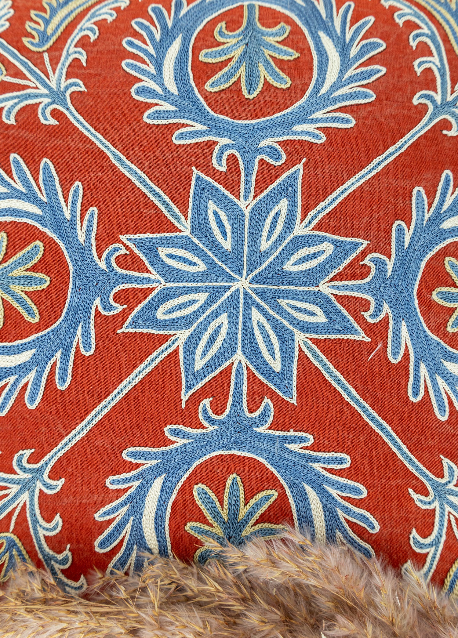 Tanman İpek Suzani Kırlent 50x50 cm