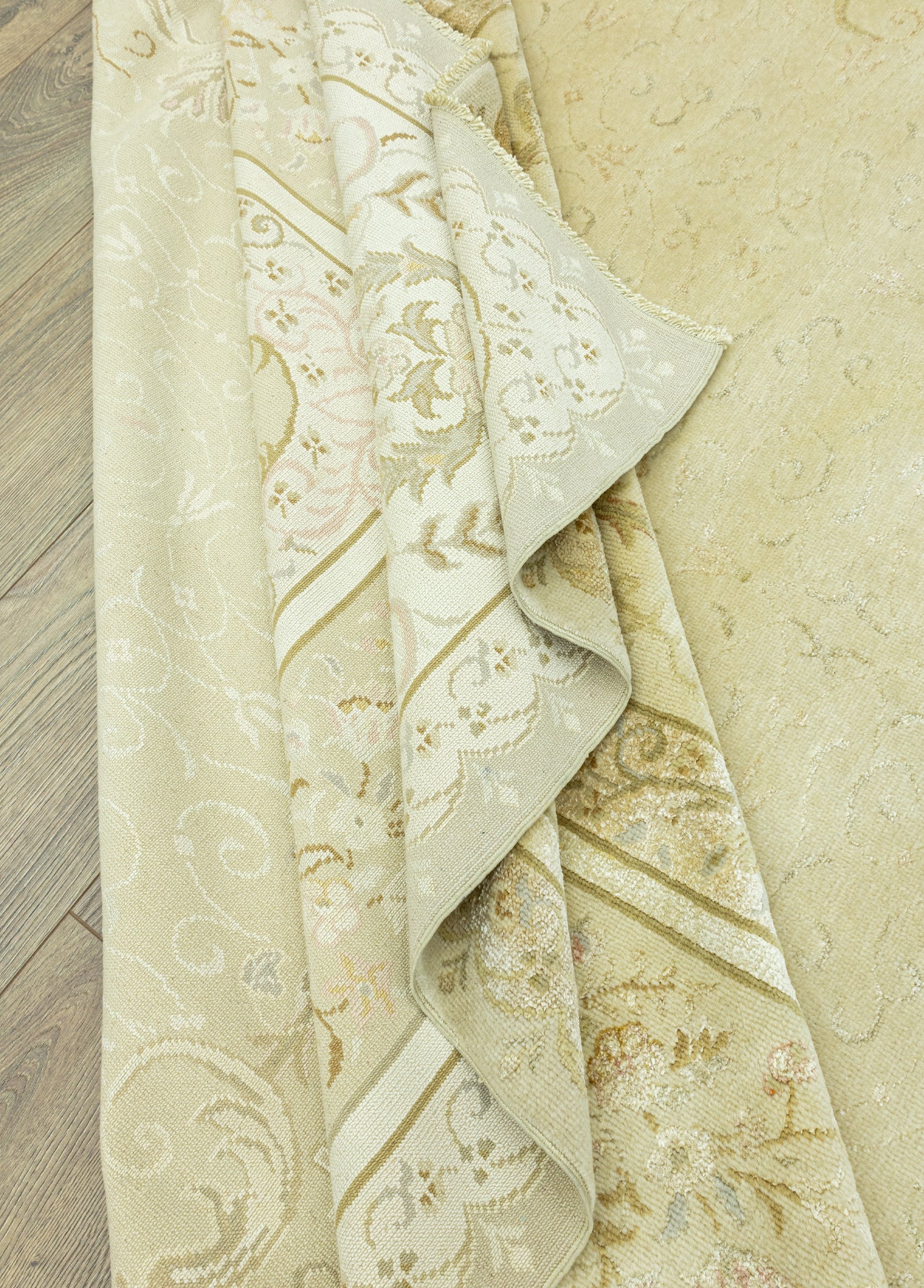 Bertil El Dokuma İpek Halı 220x295 cm