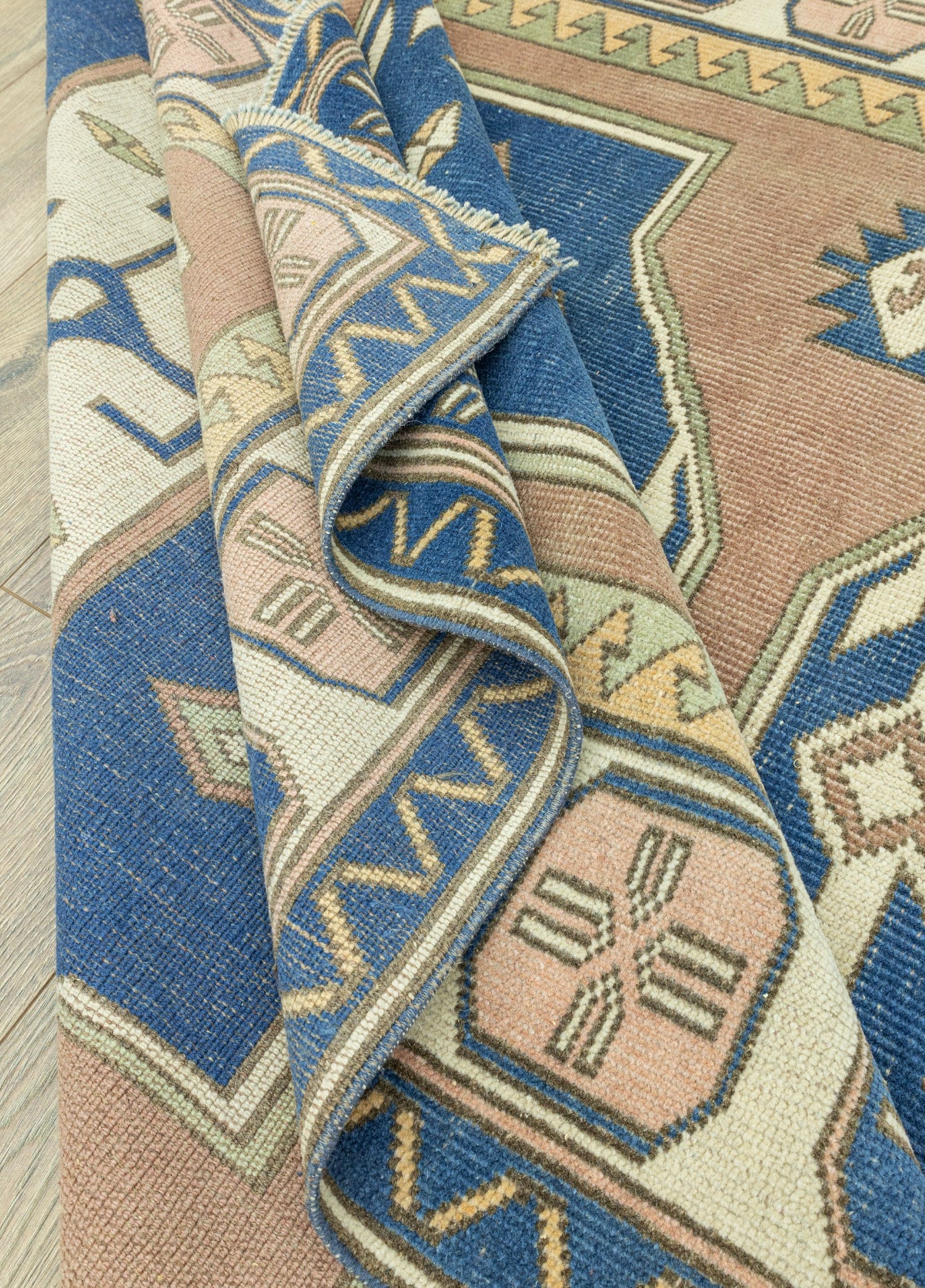 Abay Vintage El Dokuma Yün Halı 167x259 cm