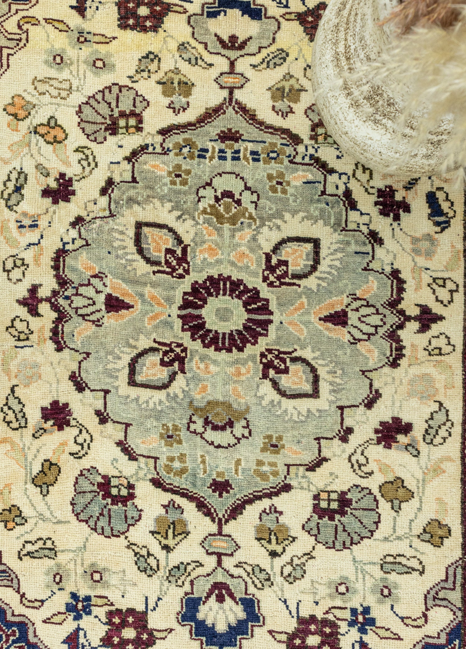 Nergis Madalyon Tasarımlı Halı 115x199 cm