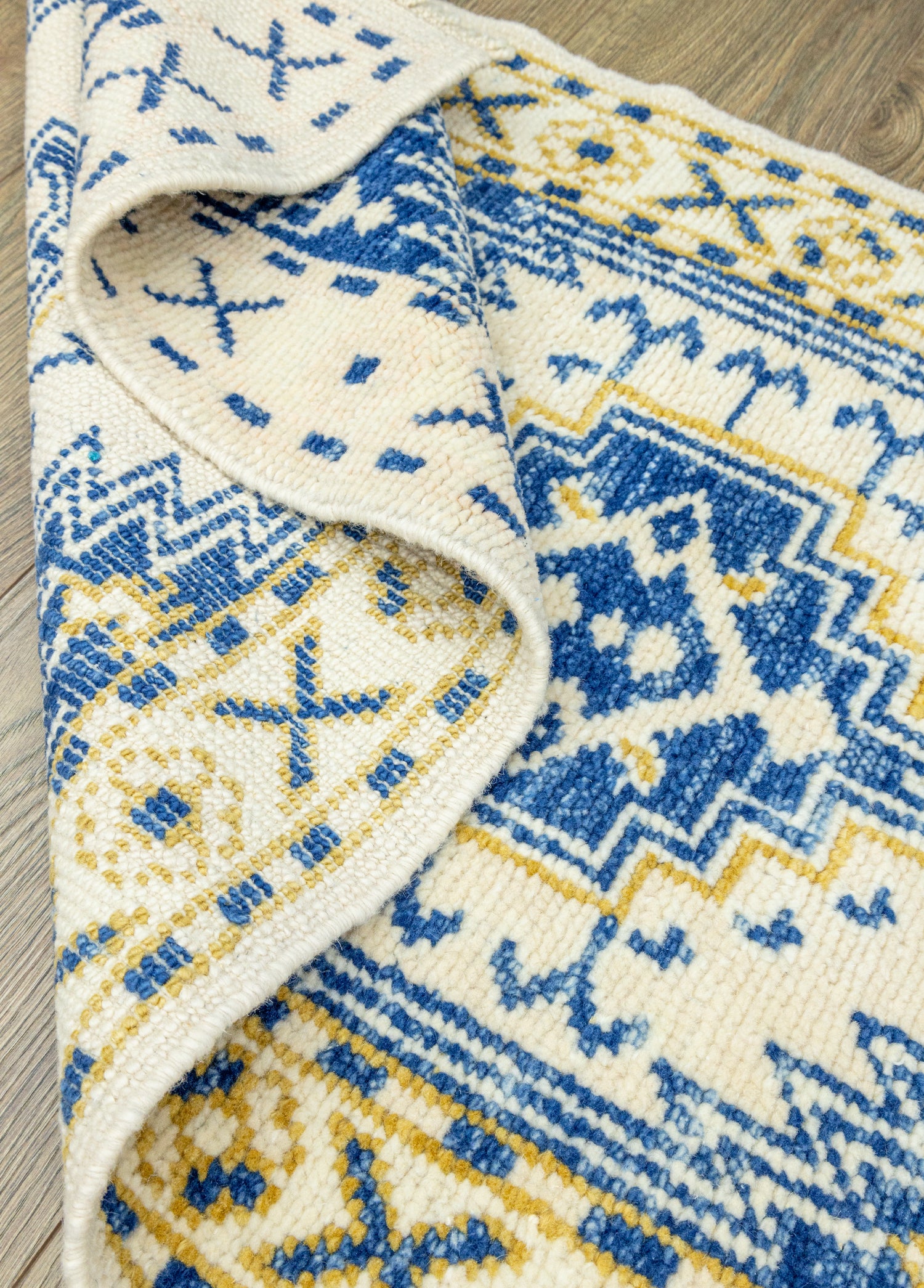 Madiyar Geometrik Motifli Yün Yolluk 72x191 cm