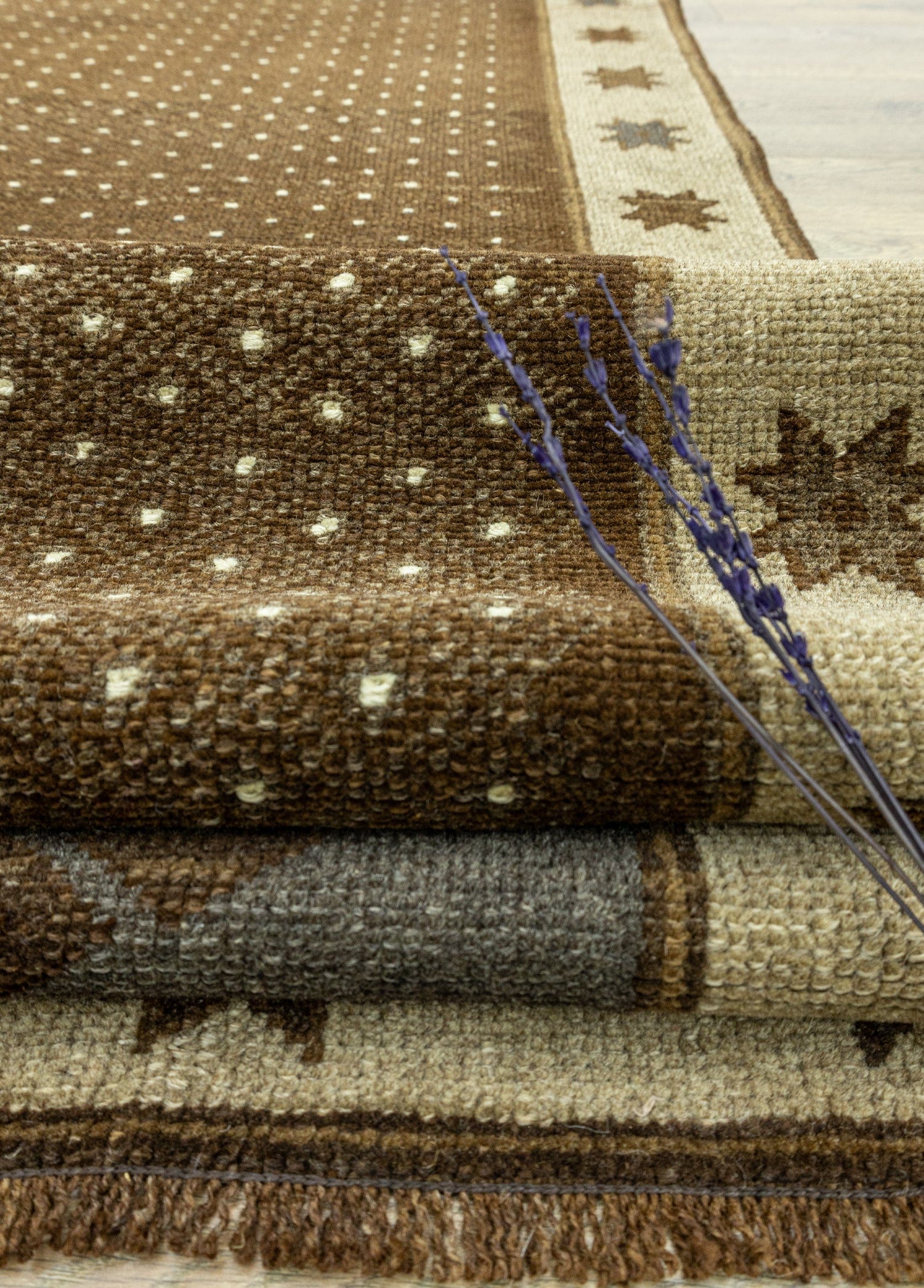 Sukhrat El Dokuma Kars Halısı 223x324 cm