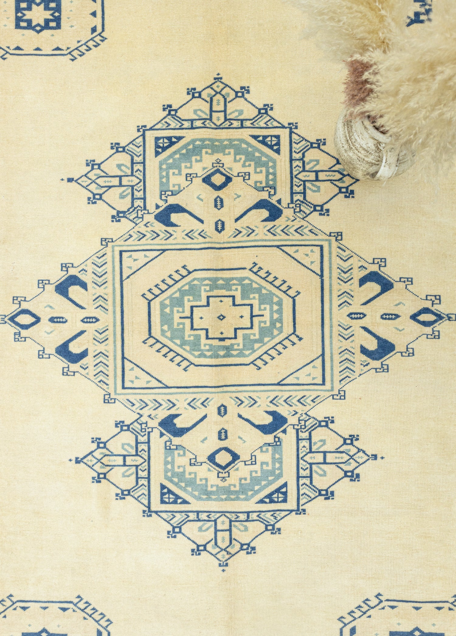 Madra Rustik El Dokuma Yün Halı 278x372 cm