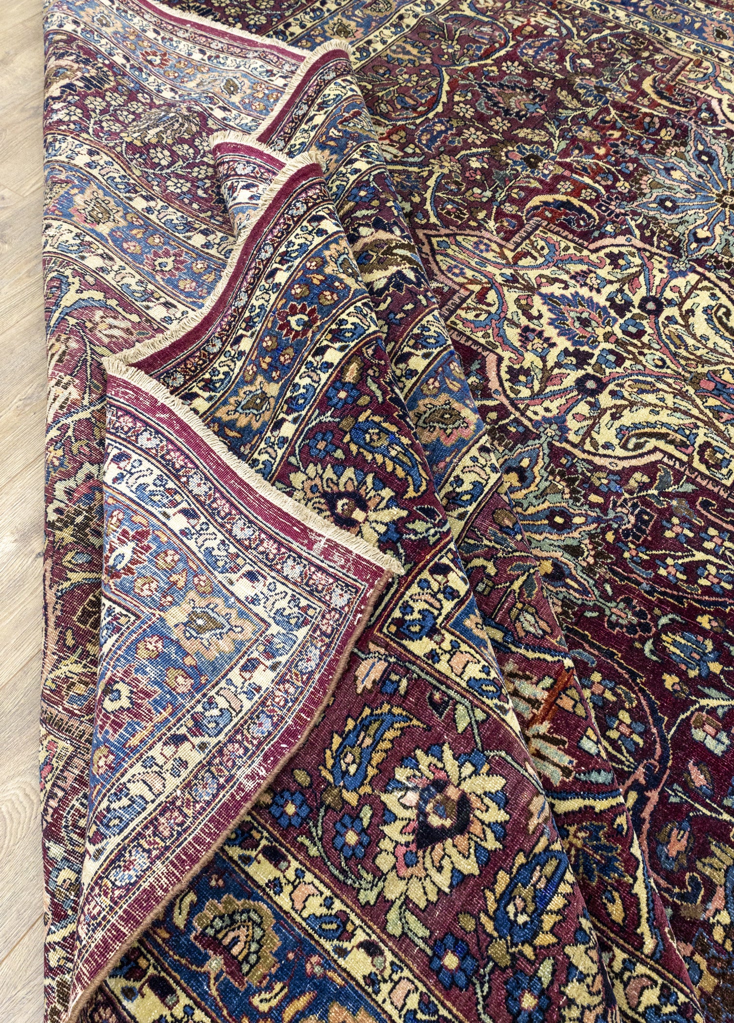 Pedram Geleneksel İran Desenli Yalı Halısı 352x489 cm