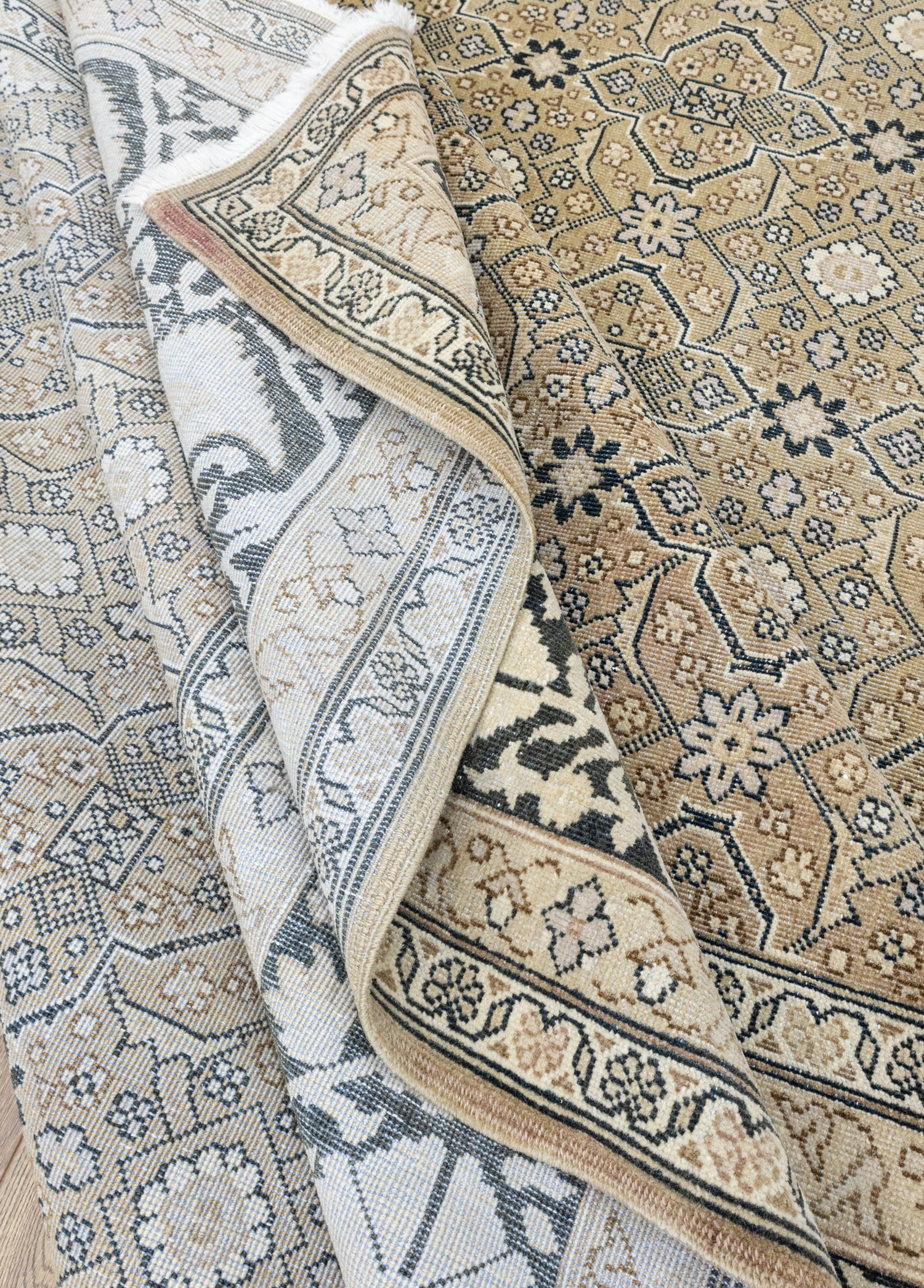 Eyvan Geometrik Çiçek Desenli El Dokuma İran Halısı 294x390 cm