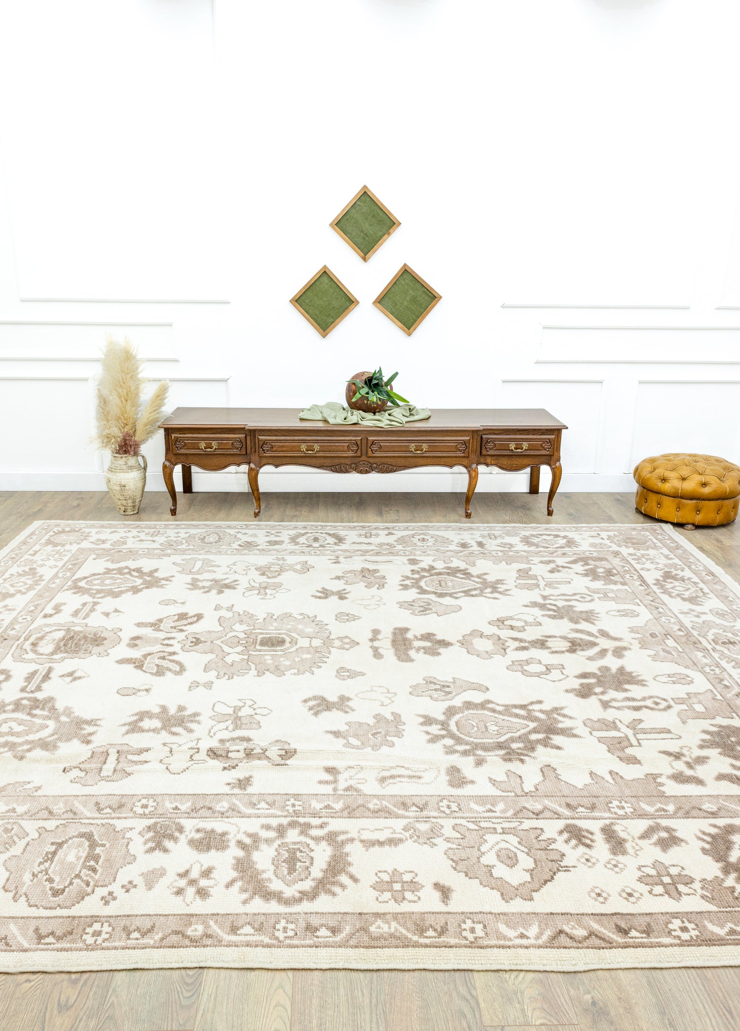 Celme El Dokuma Büyük Uşak Halısı 299x353 cm