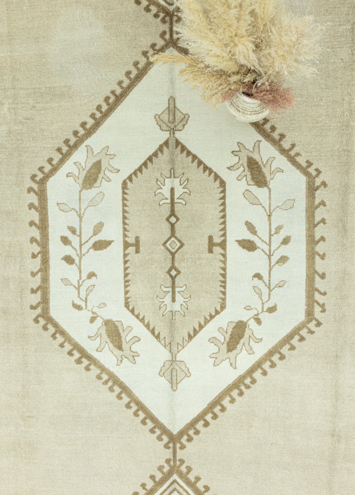 Sara Geometrik Tasarımlı Yün Halı 315x412 cm