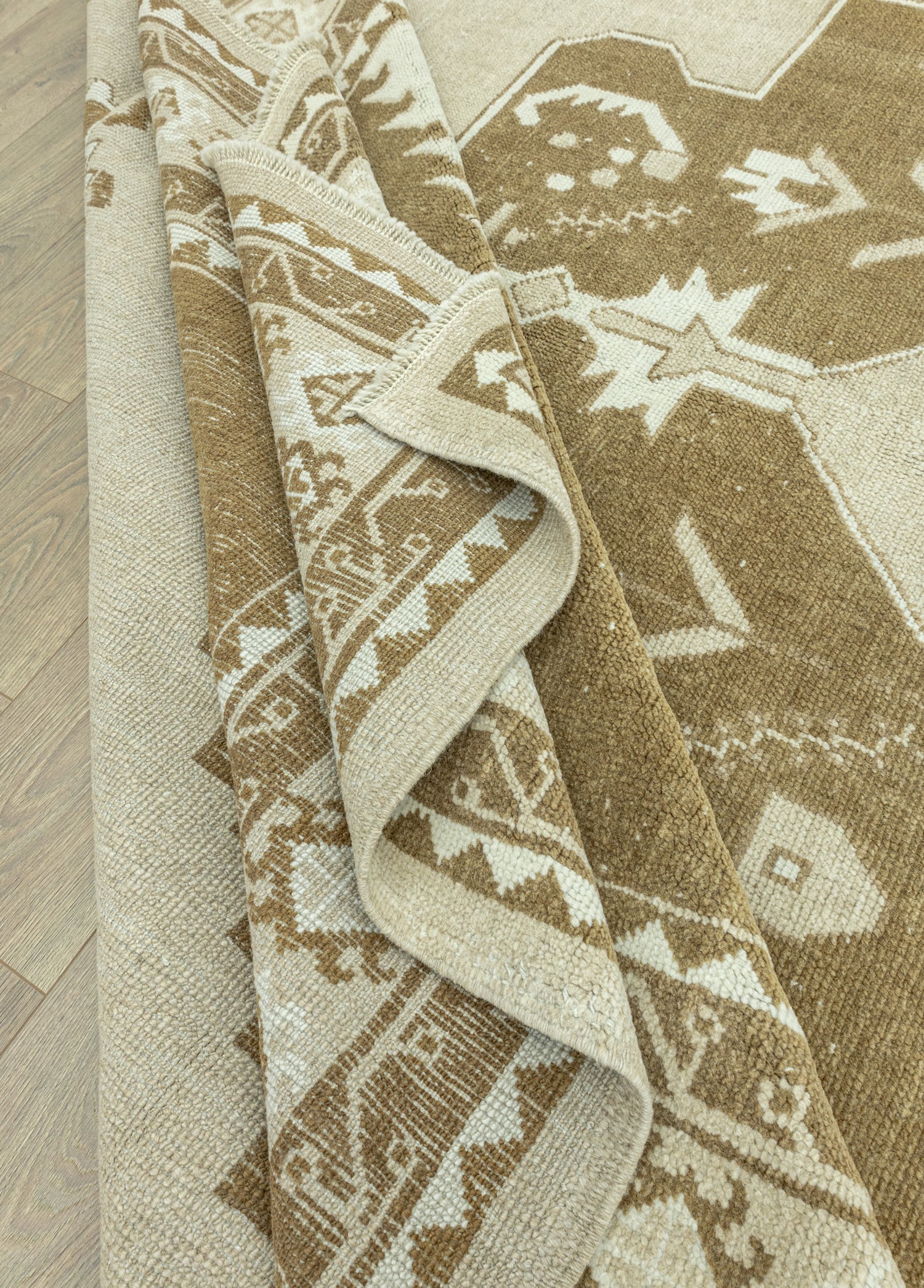 Alcea Dekoratif Büyük El Dokuma Halı 306x435 cm