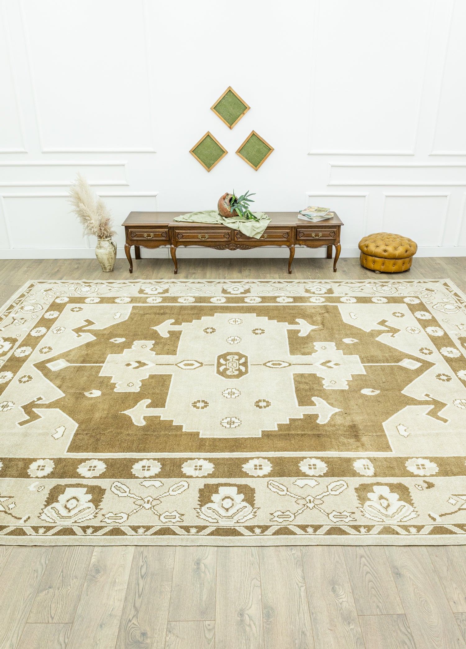 Kanire Büyük El Dokuma Uşak Halısı 348x439 cm