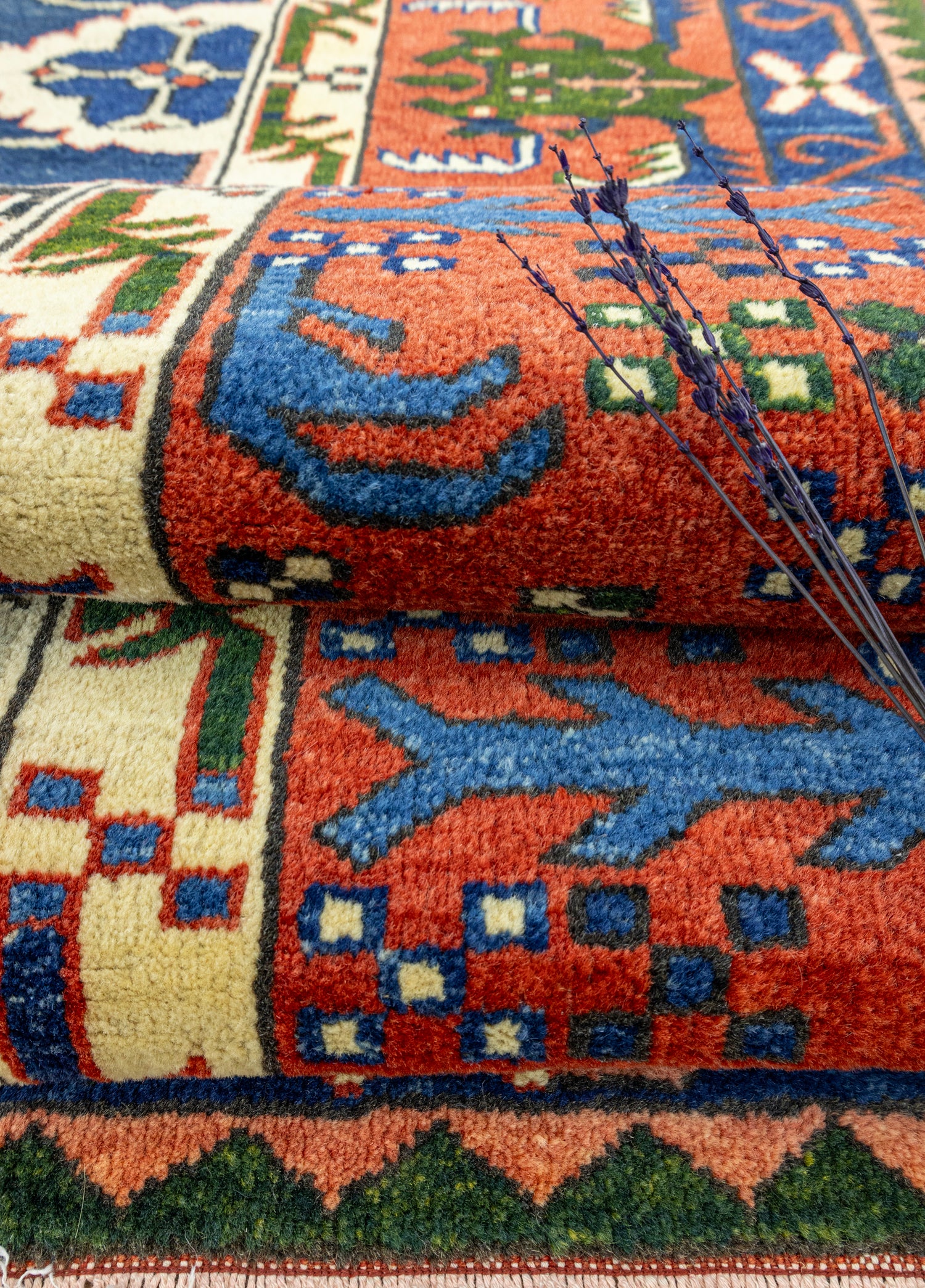 Kumralı Dekoratif Azeri Halı 255x329 cm