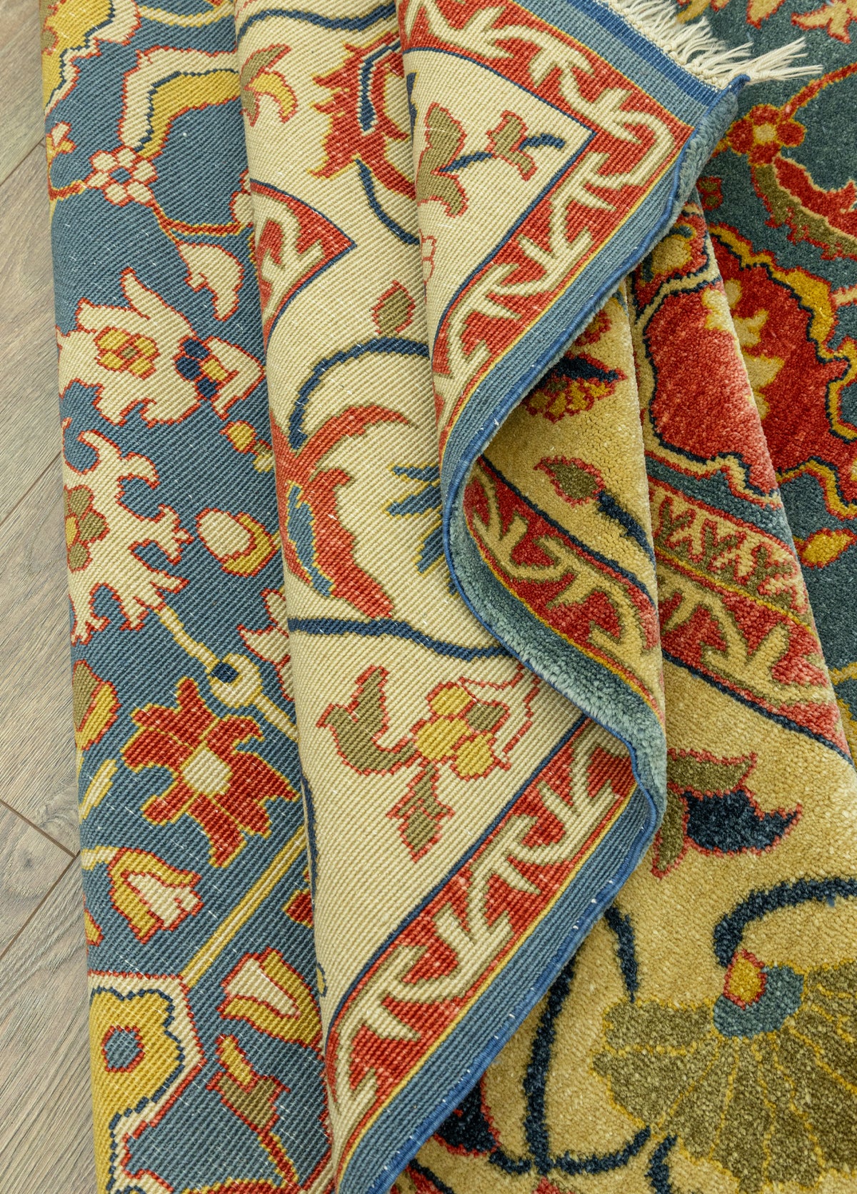 Sidar Büyük El Dokuma Uşak Halısı 258x359 cm