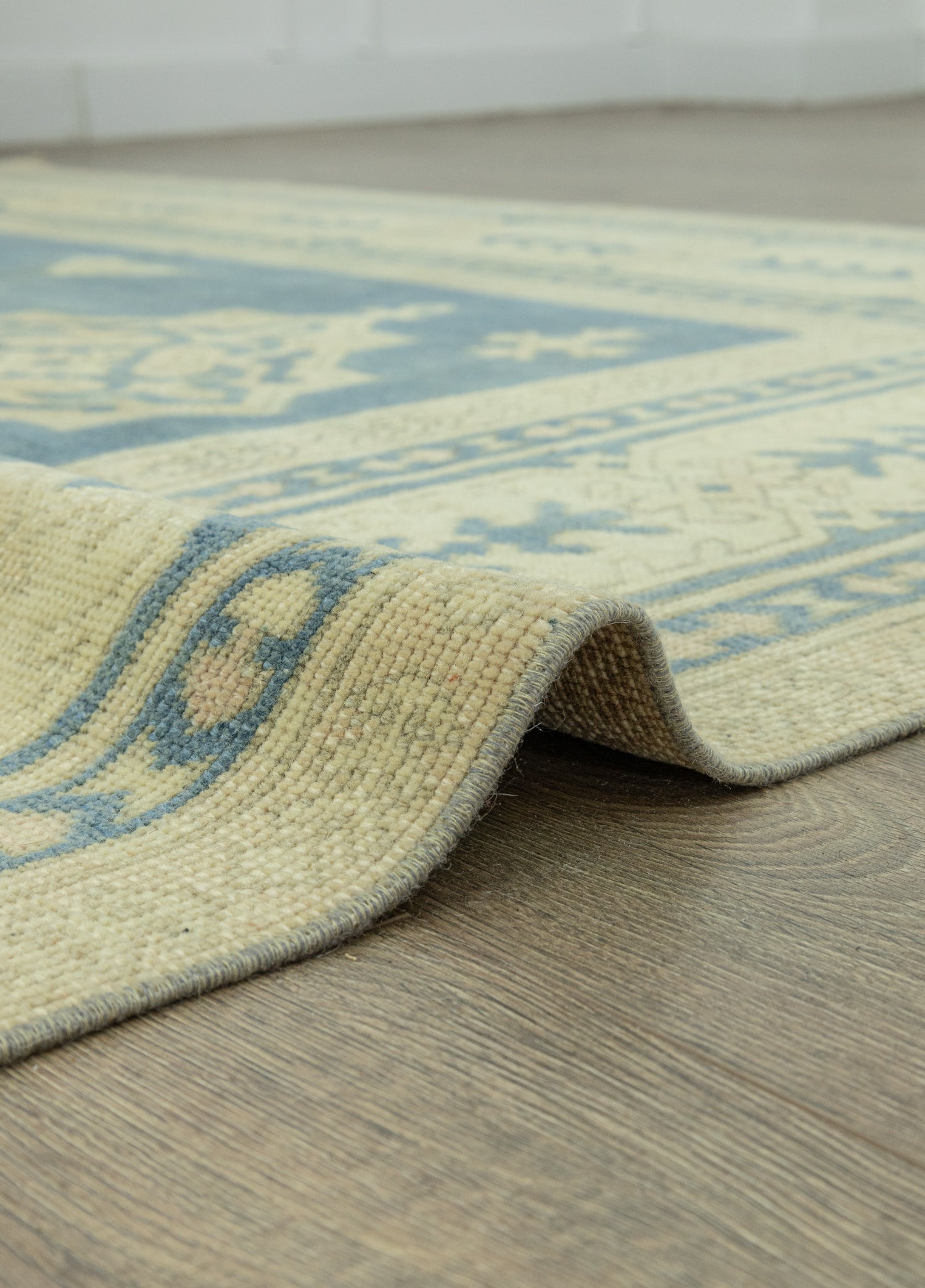 Benet Pastel Renkli Dekoratif Yün Halı 229x326 cm