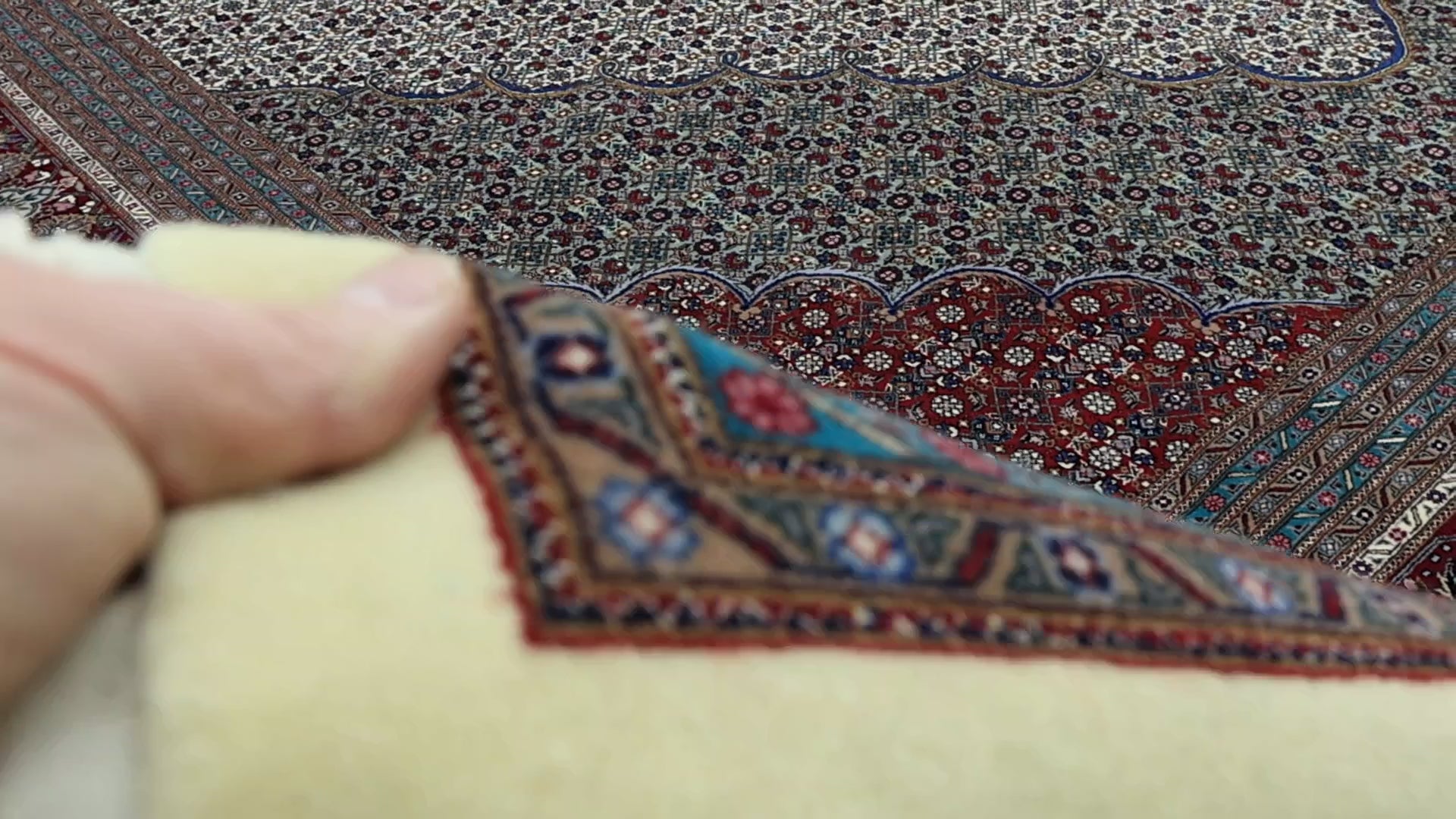 Load video: Eyvan Büyük El Dokuma Tebriz İran Halısı 370x455 cm